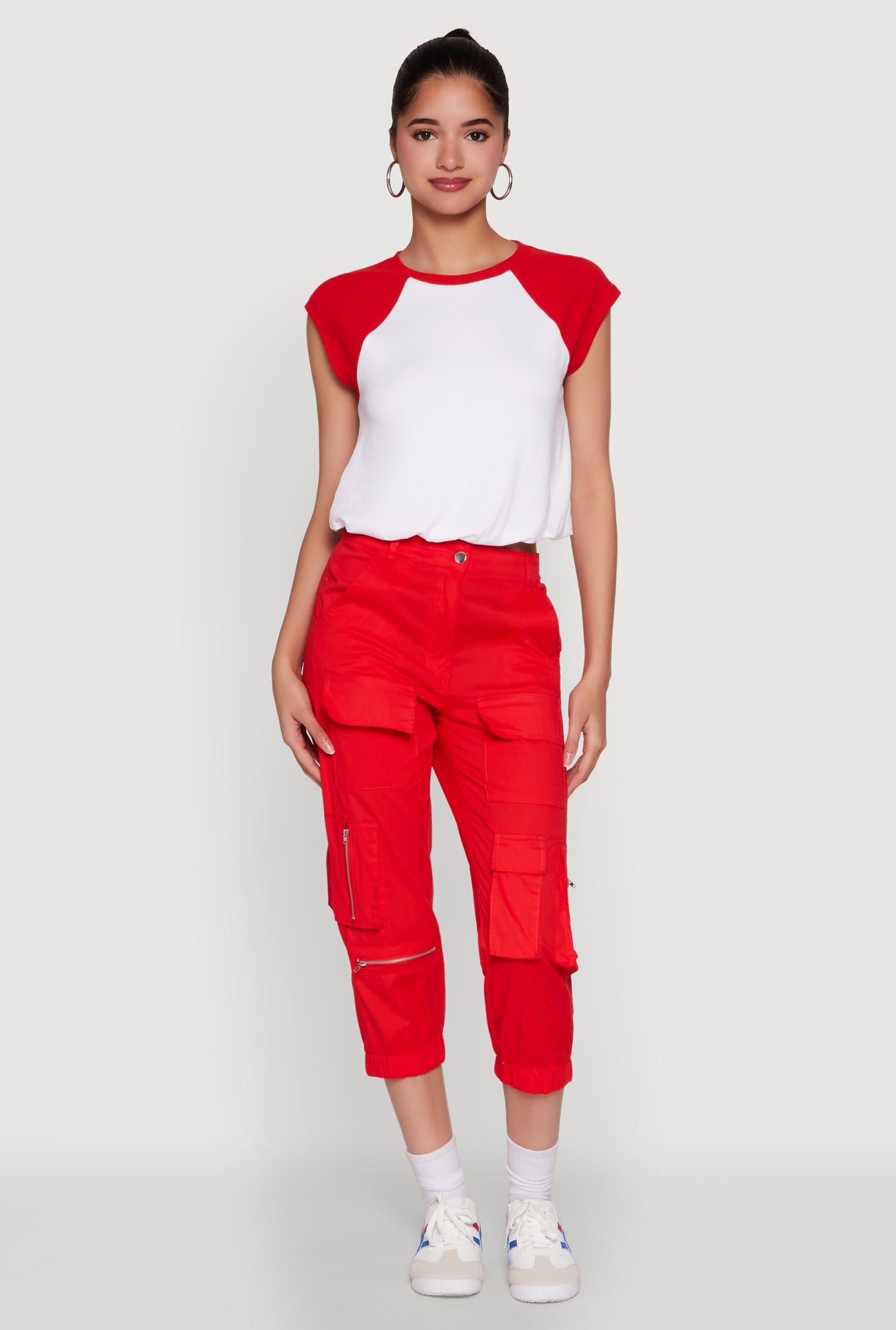 1402077131775068_001