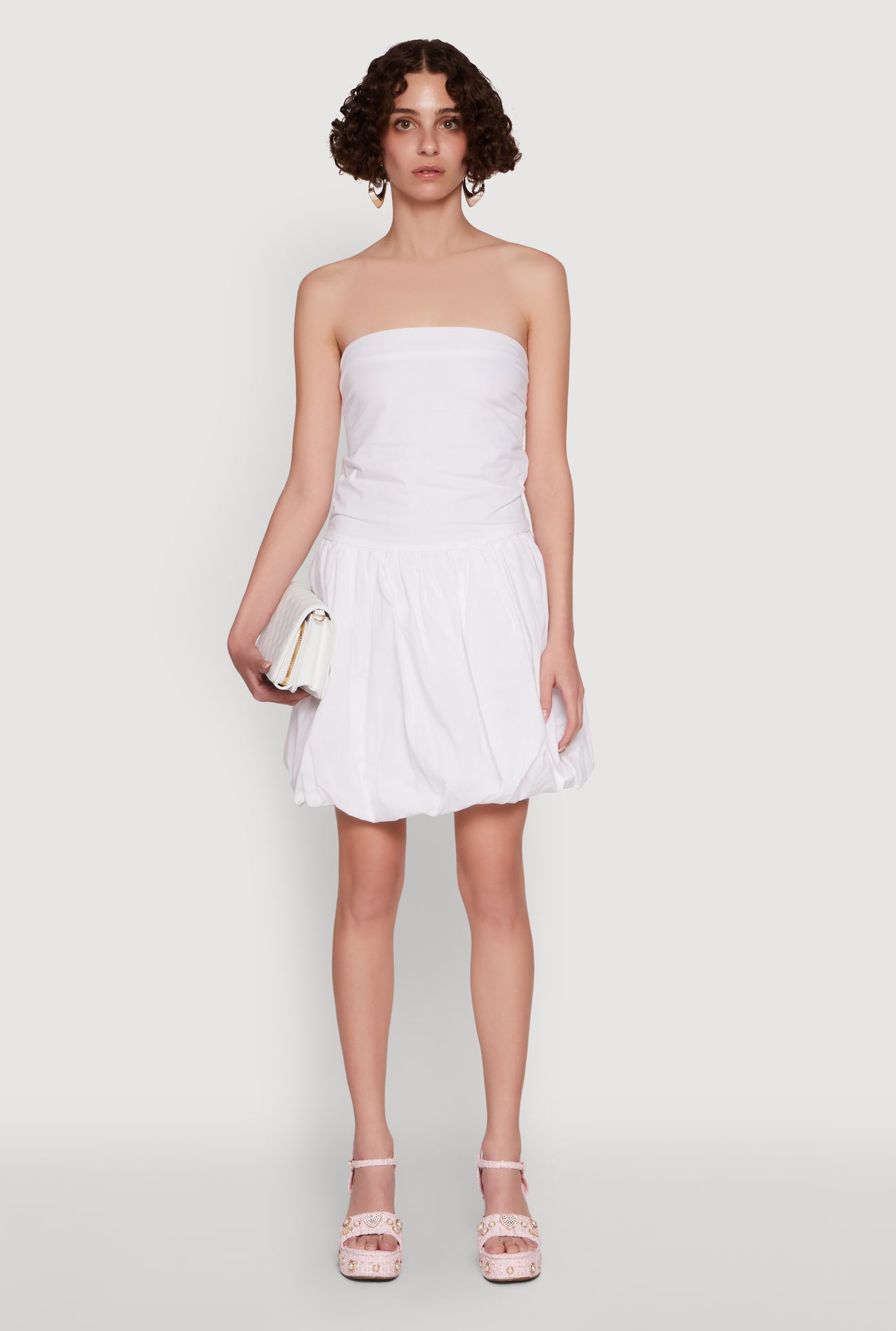 1410077211557010_001