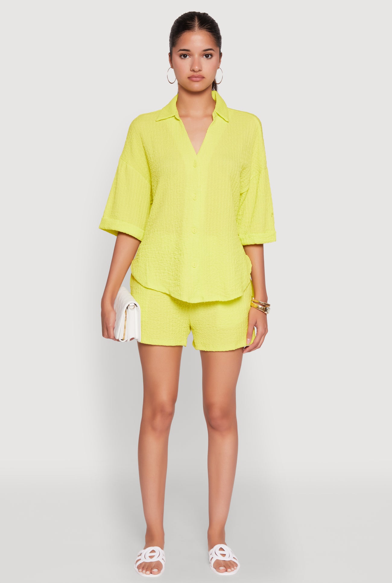 Chic Textured Knit Shirt with Quarter Sleeves and Classic Fit