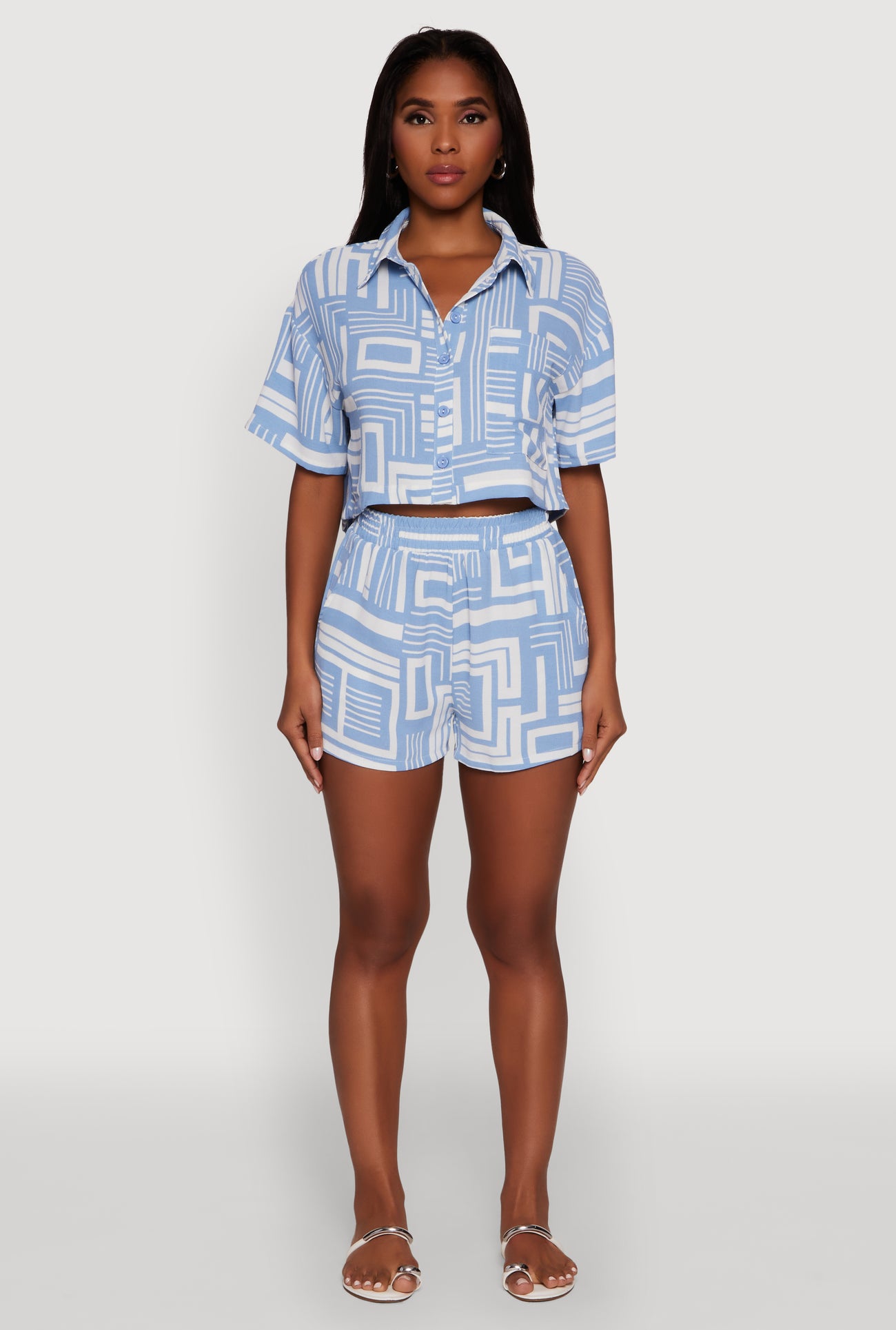 Crepe Knit Geometric Print Cropped Shirt