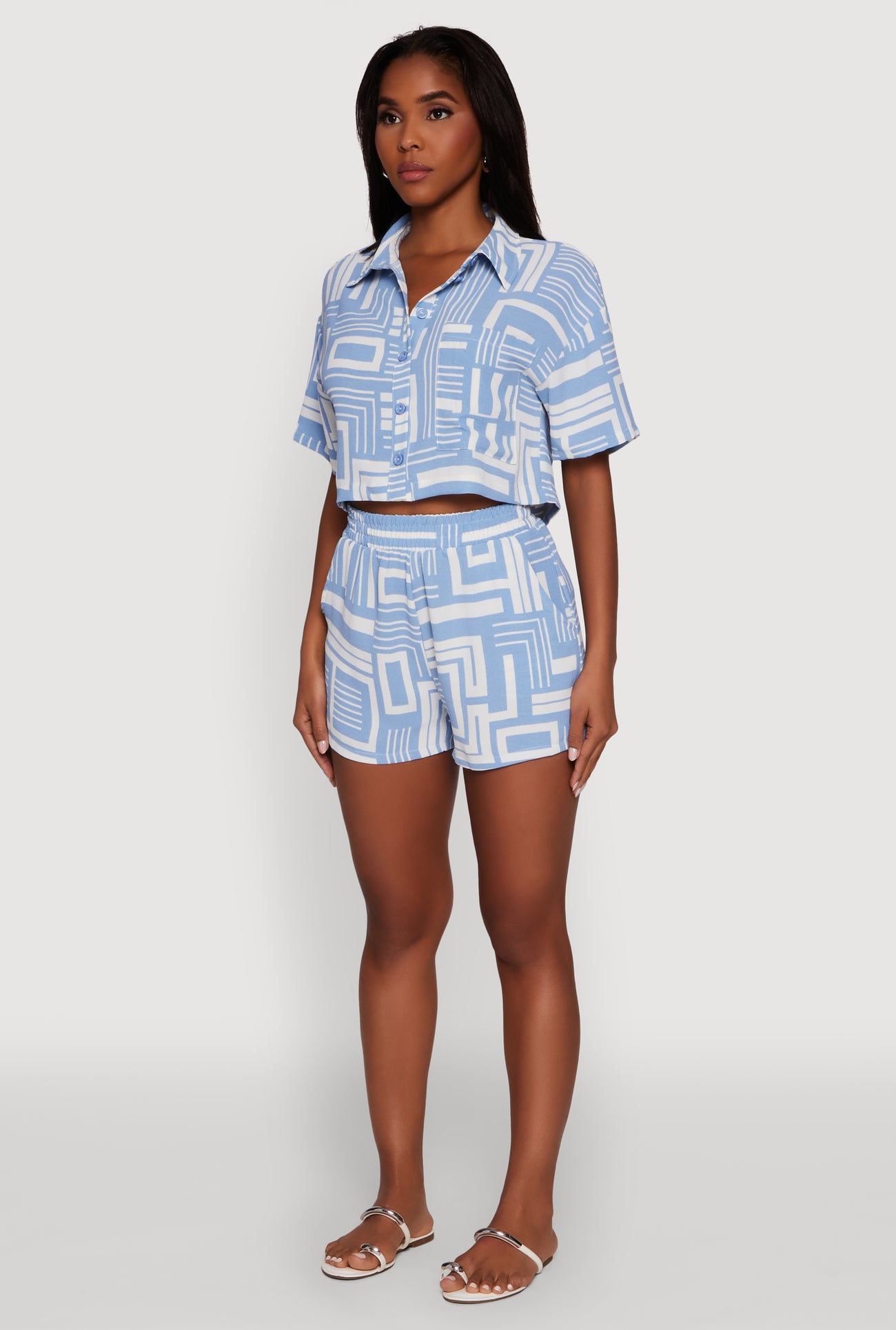 Crepe Knit Geometric Print Cropped Shirt