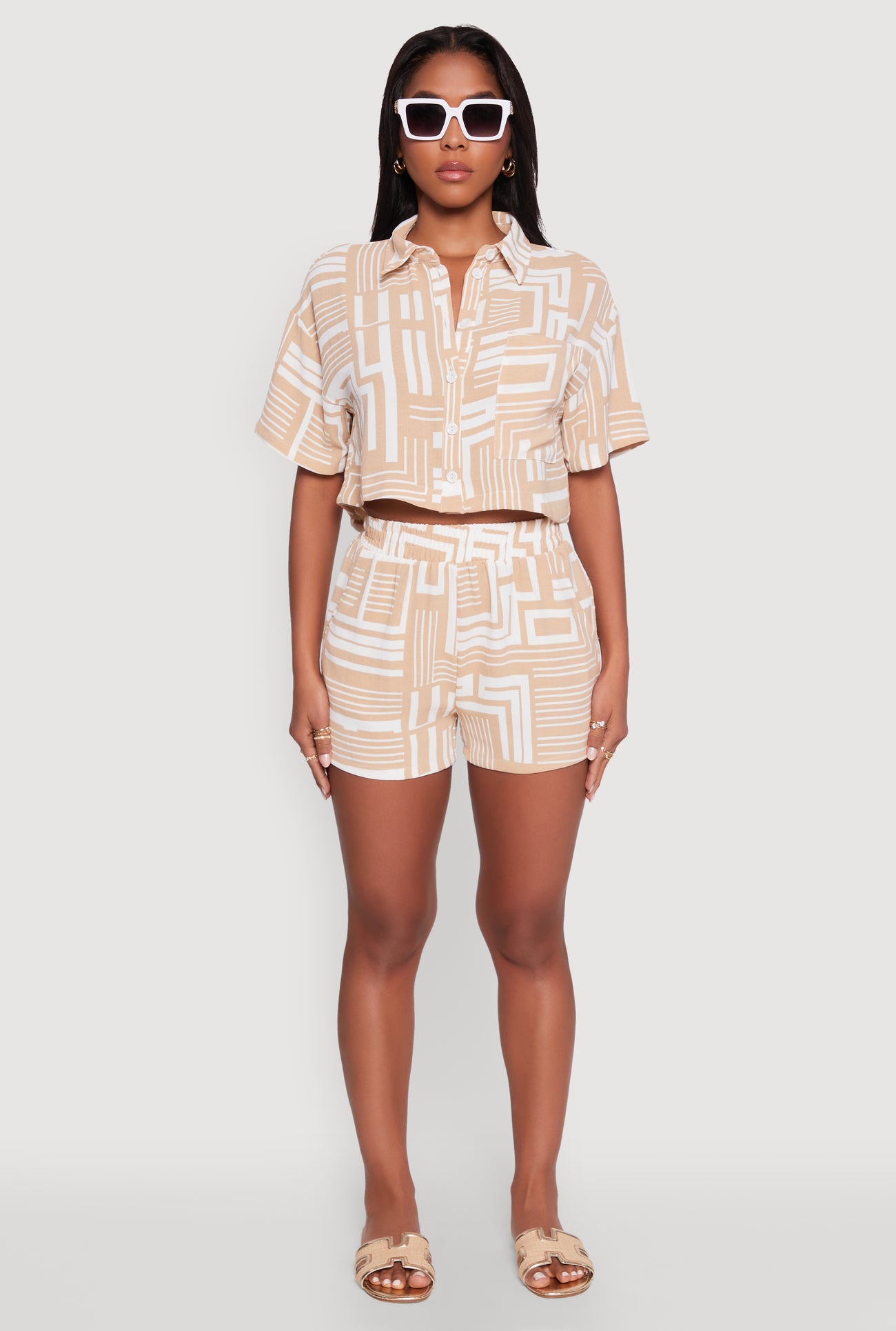 Crepe Knit Geometric Print Cropped Shirt