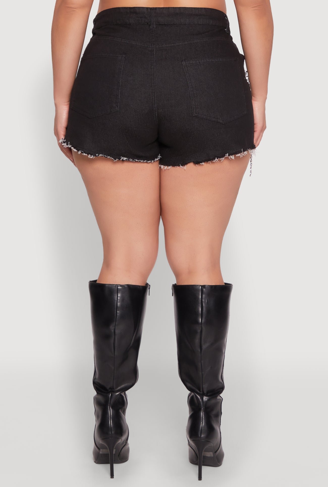 Plus Size Daisy Grommet Chain Fringe Denim Shorts