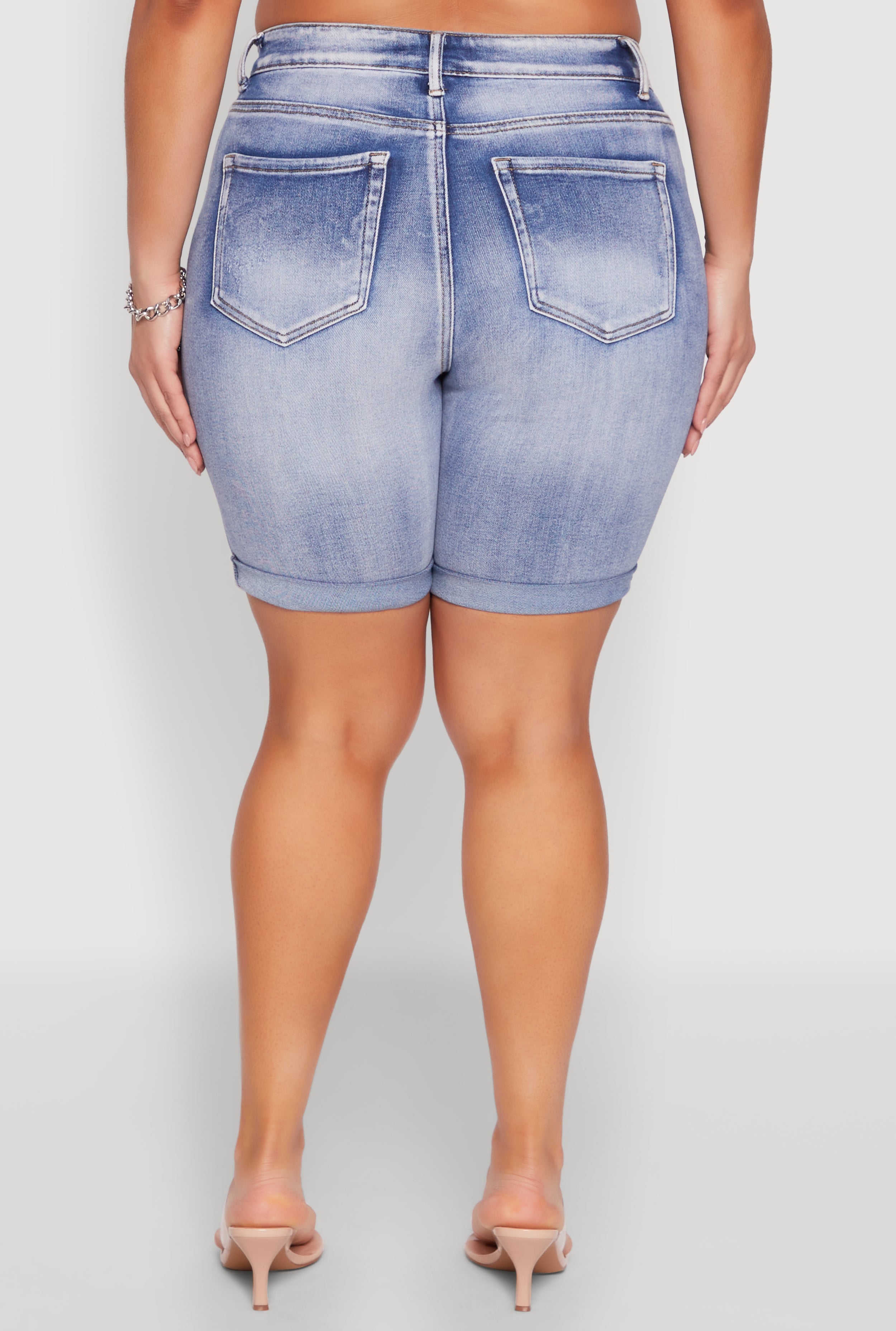 【YOURNUS】Vibe Washing Bermuda Denim YOURNUS】Vibe Washing Bermuda Denim lotus