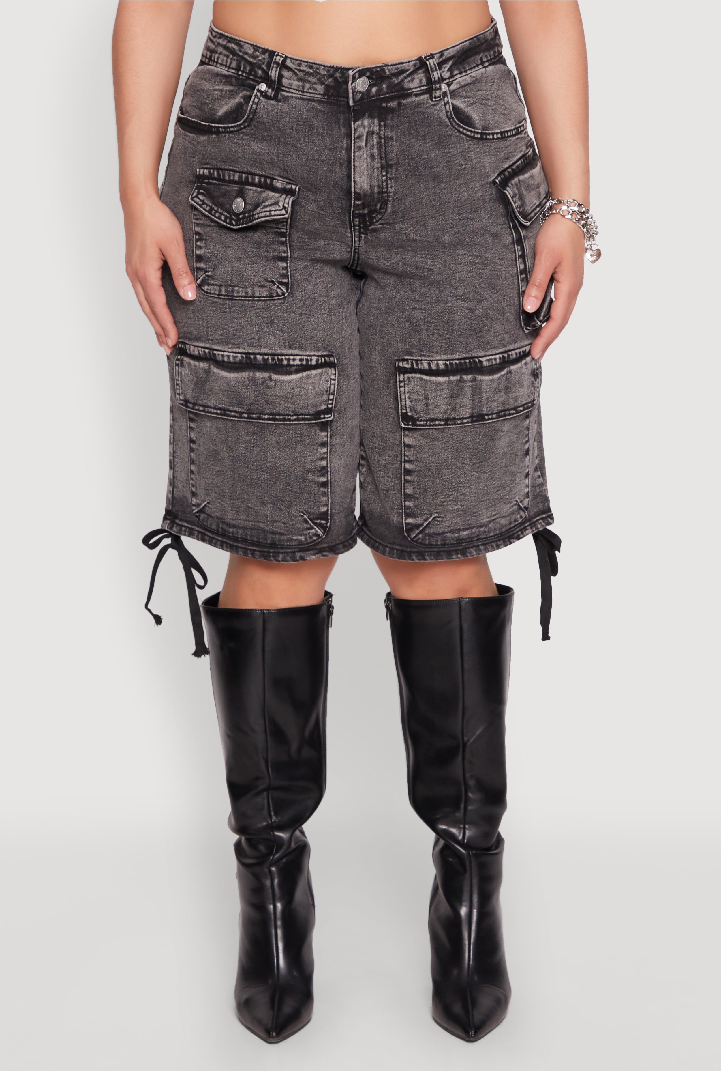 【SCENERITY】From Heart Washed Bermuda Pants Sweaters.png?format=1500w