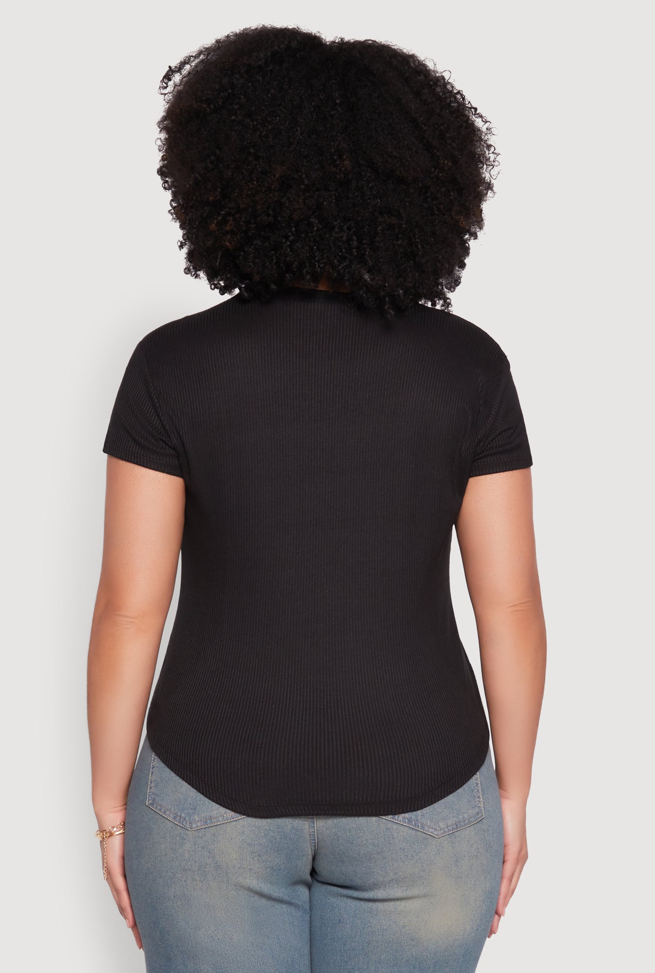 1912038344778001_006