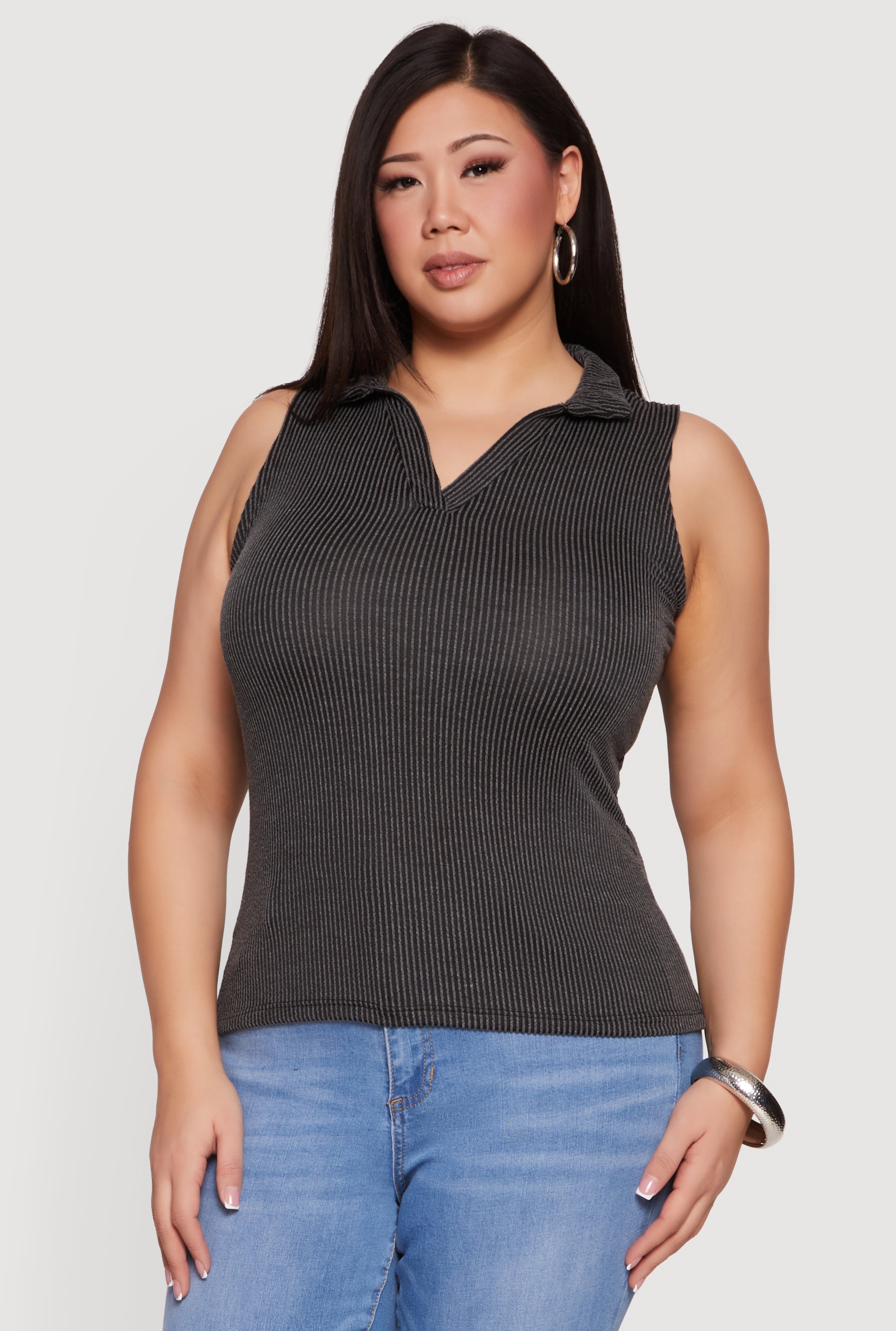 Plus Size Ribbed Knit Sleeveless Polo Top