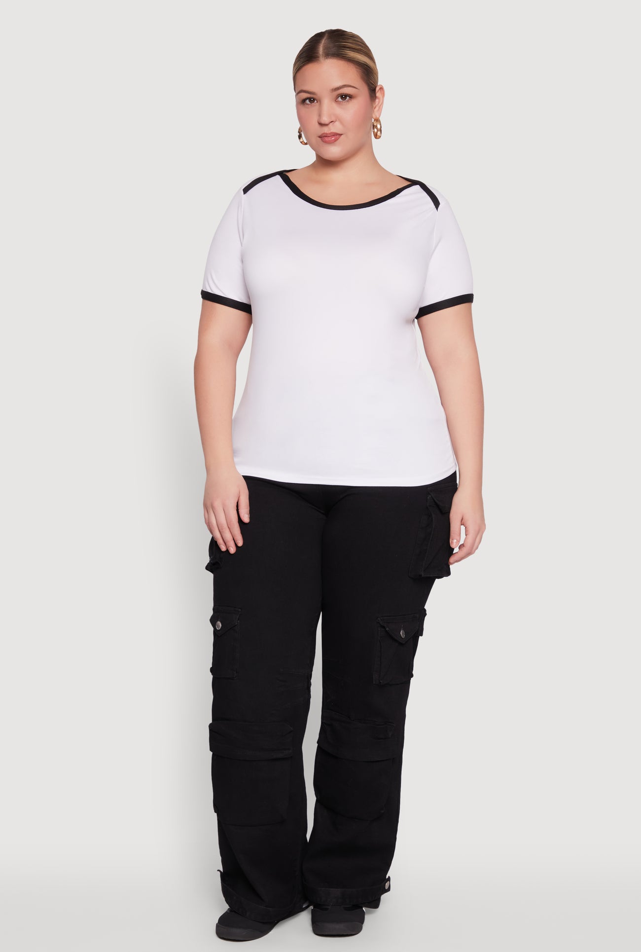 Plus Size Contrast Trim Short Sleeve Top