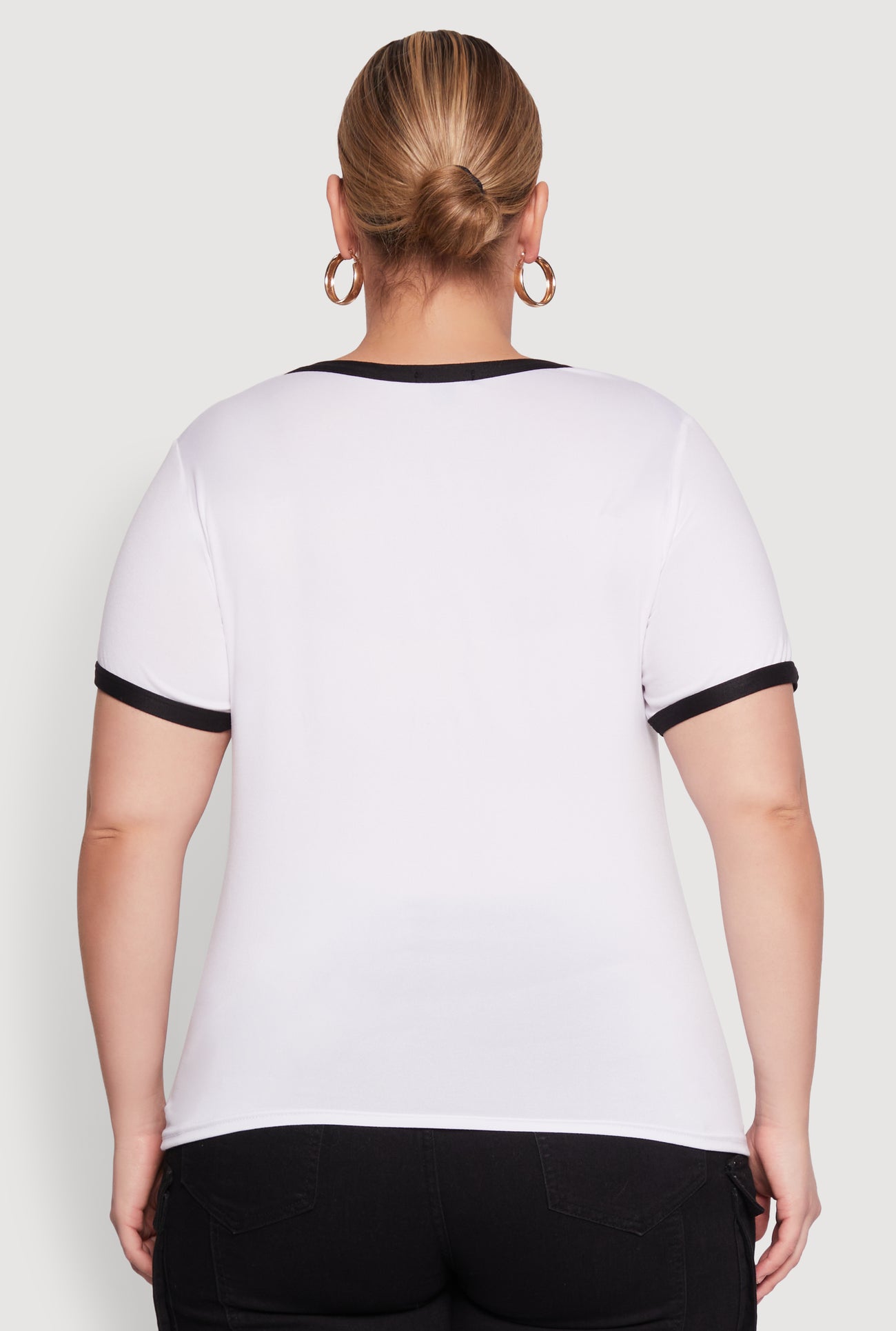 Plus Size Contrast Trim Short Sleeve Top
