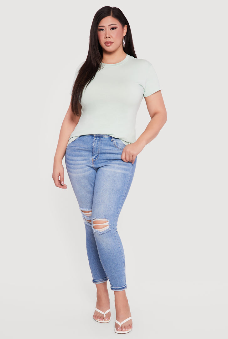 1915062707164036_001