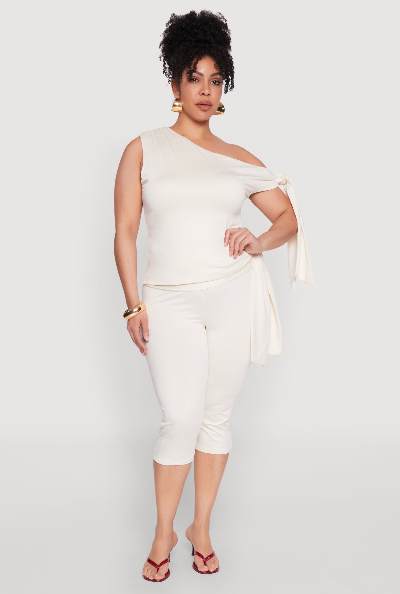 Plus Size Side Tie Capri Pants - Main Image