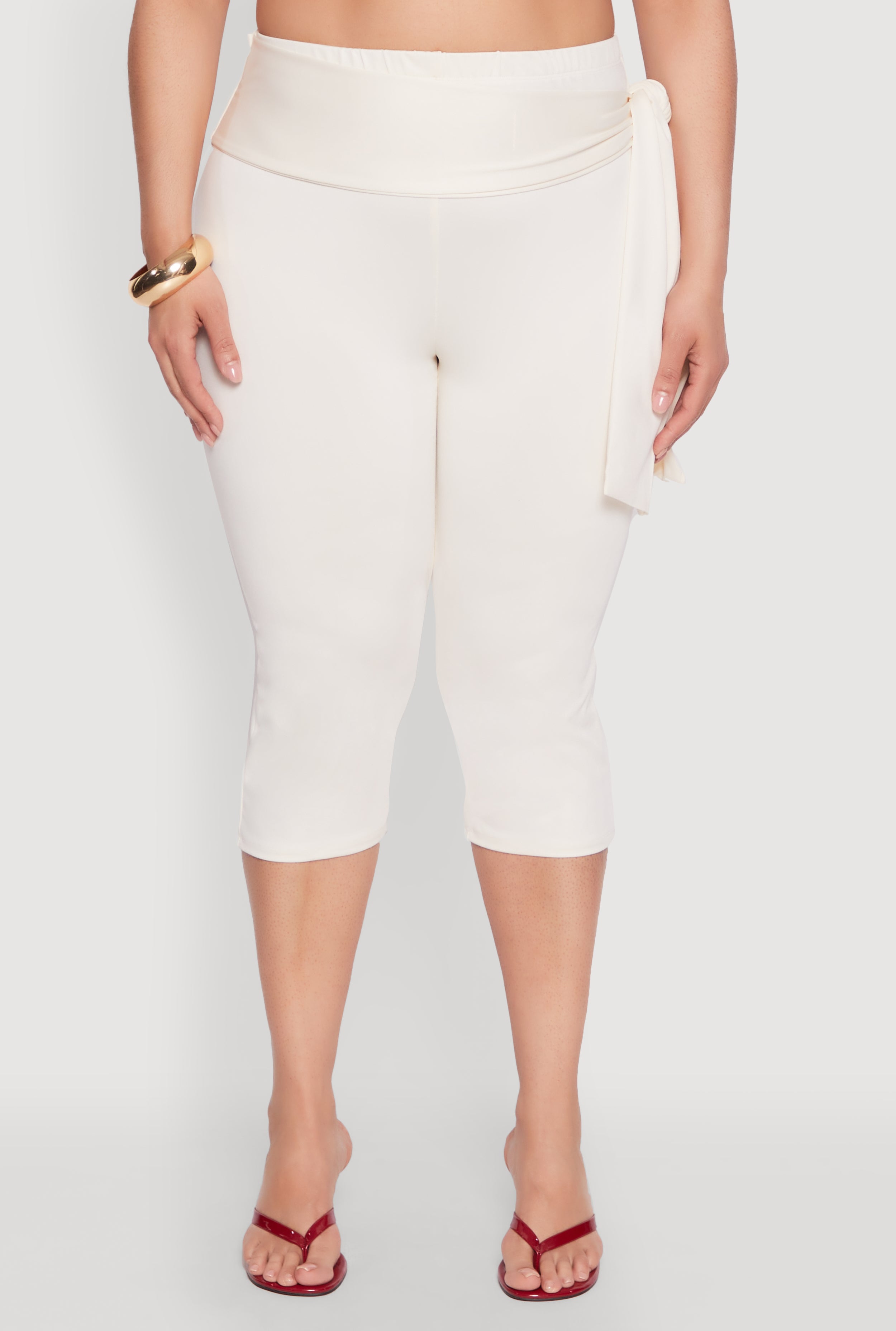 Plus Size Side Tie Capri Pants