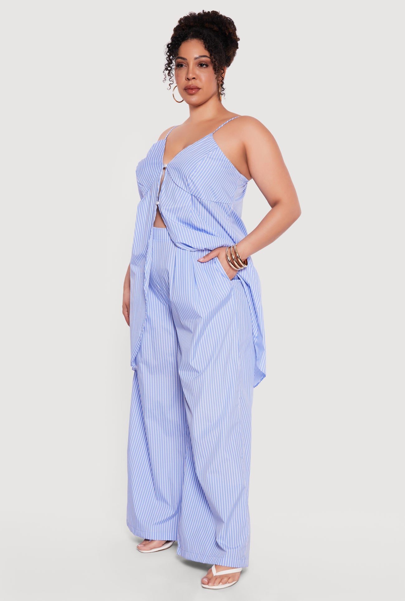 1927058755722340_002