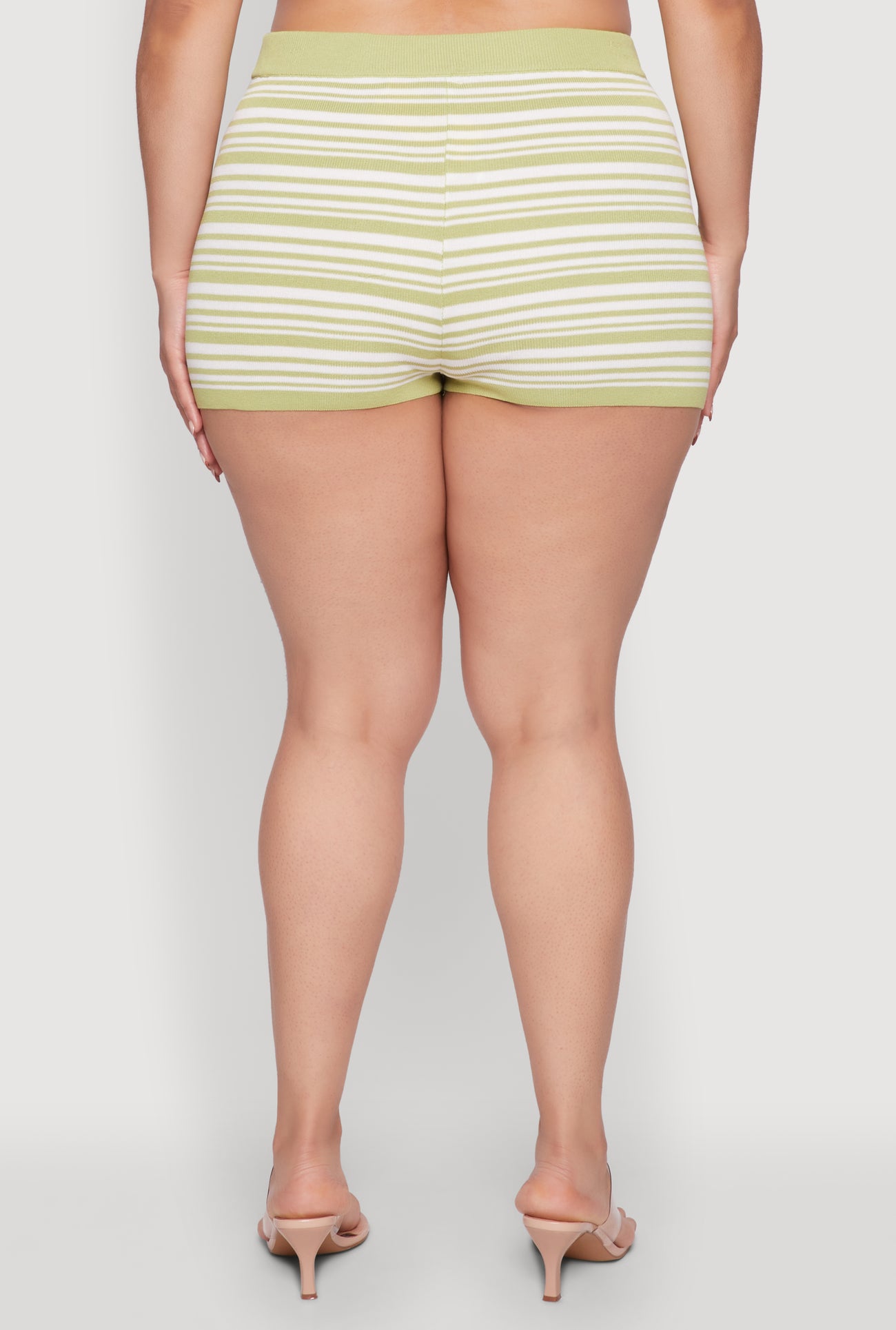 Plus Size Daisy Striped Button Detail Shorts