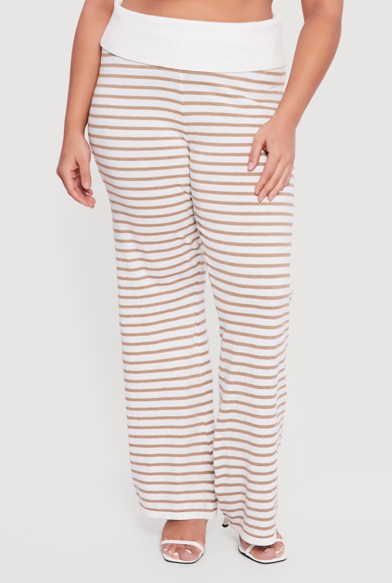 1927077133784011_003