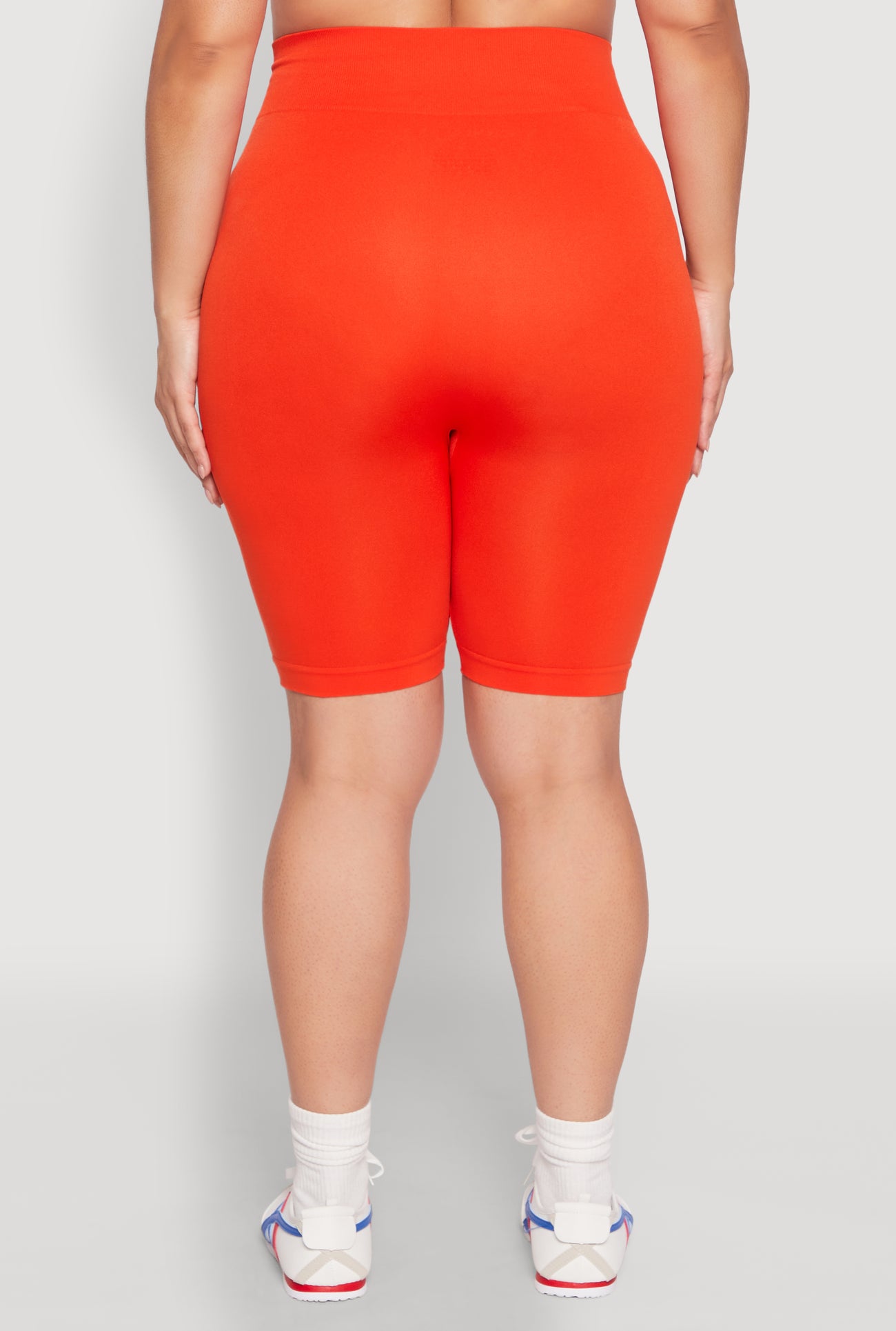 1960001446301080_006