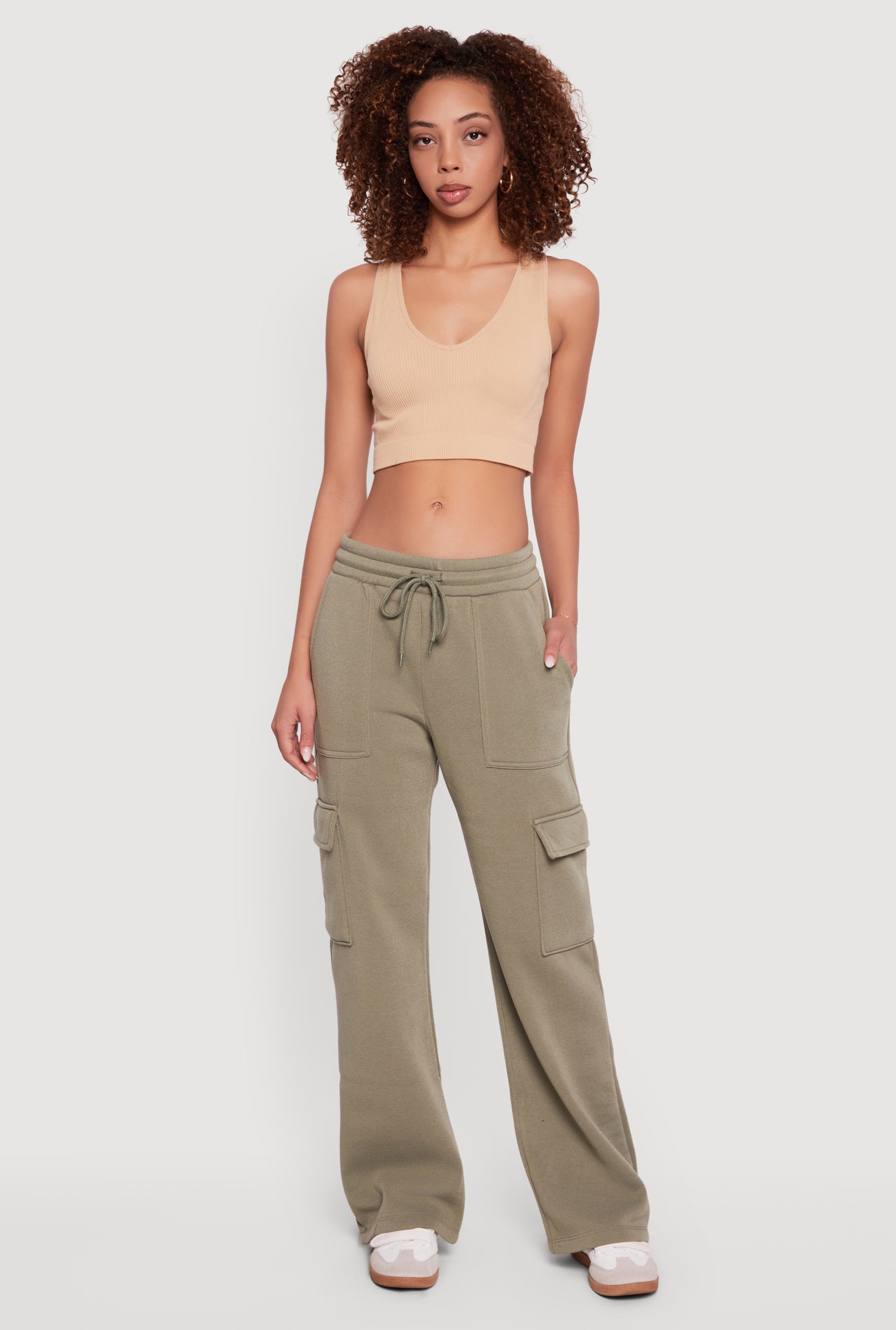 3056054266081031_001