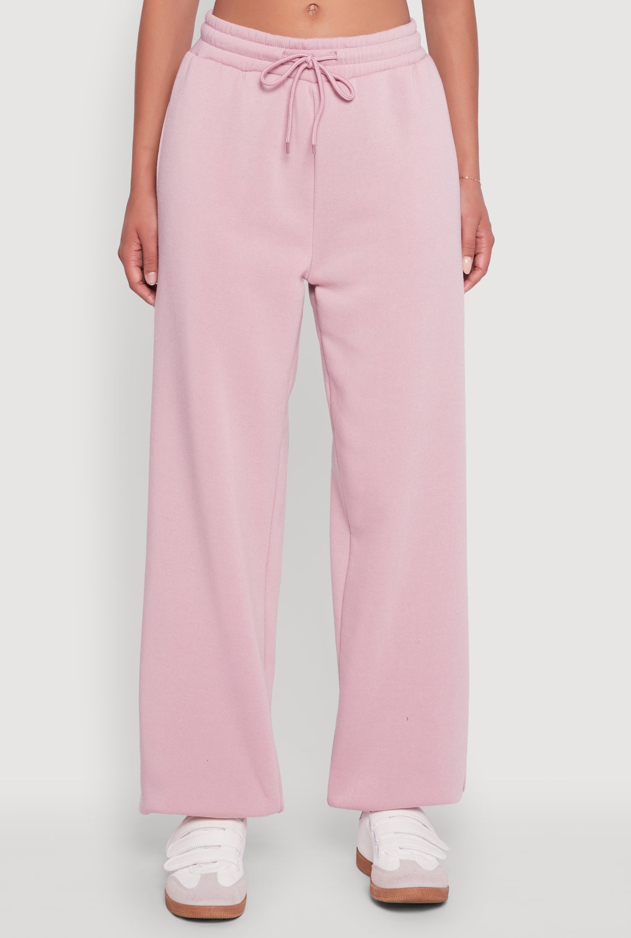 3056056723967054_003