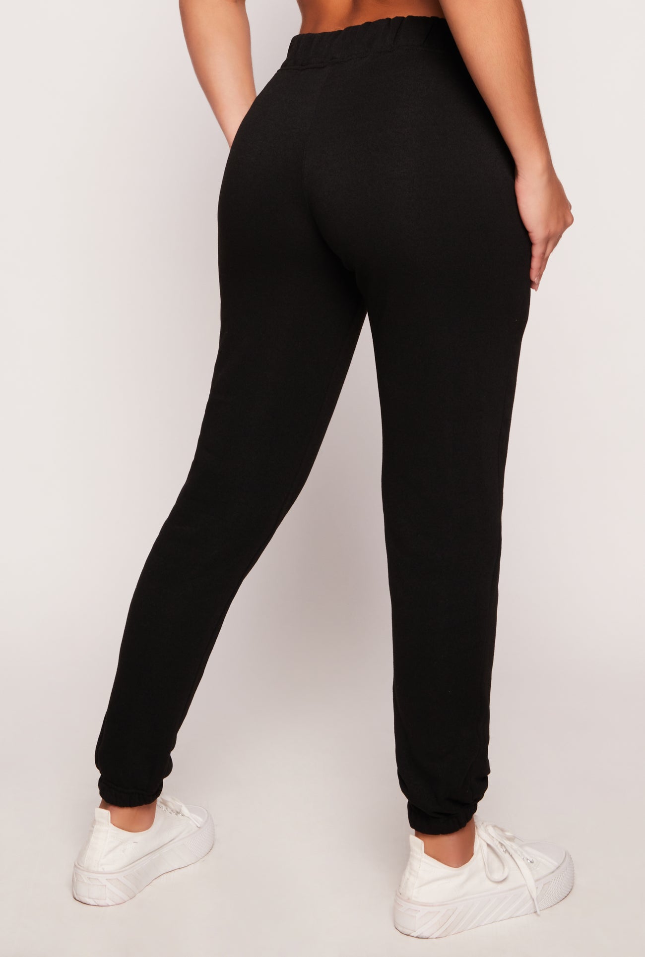 3056063401811001_003