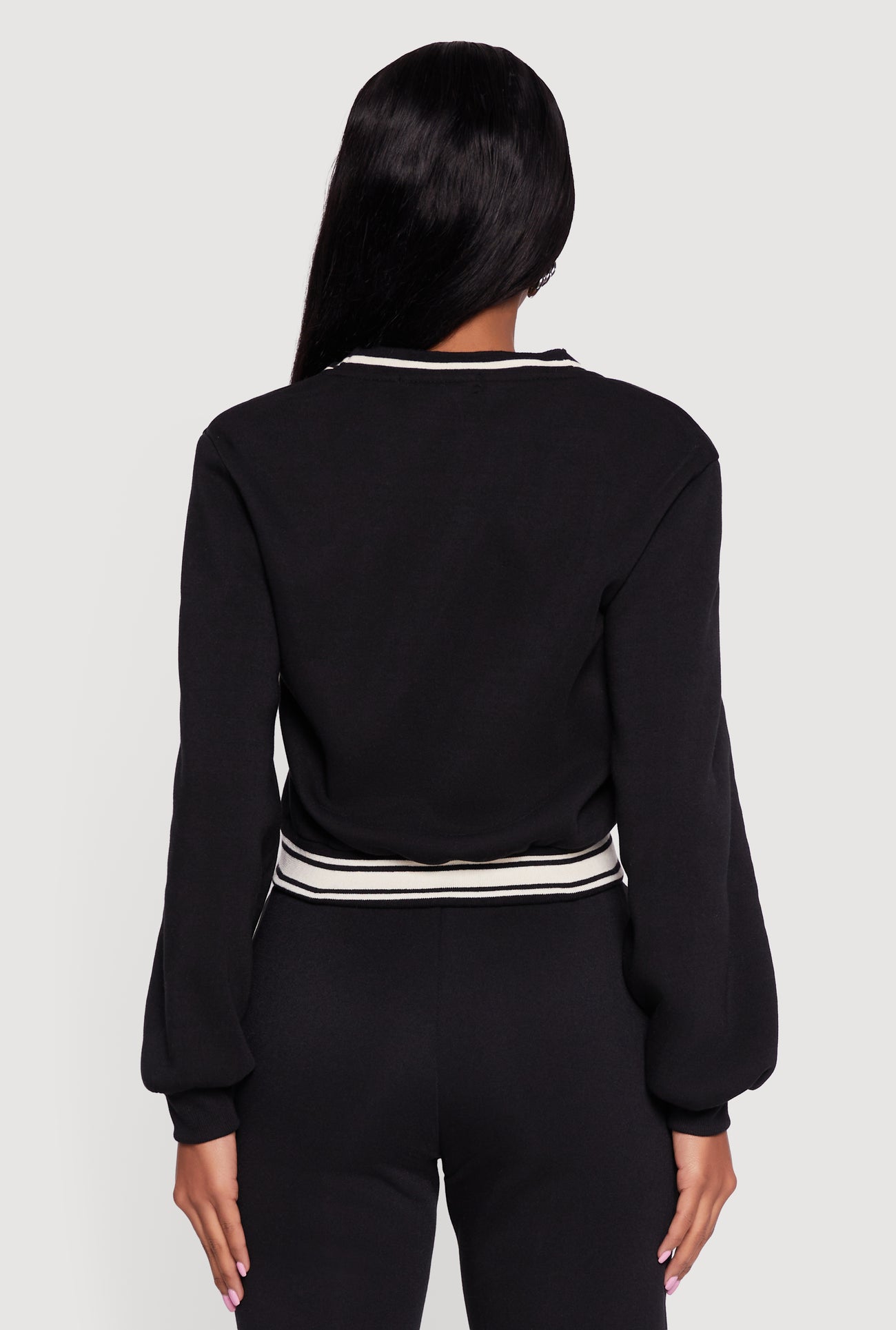 3056072292506001_006