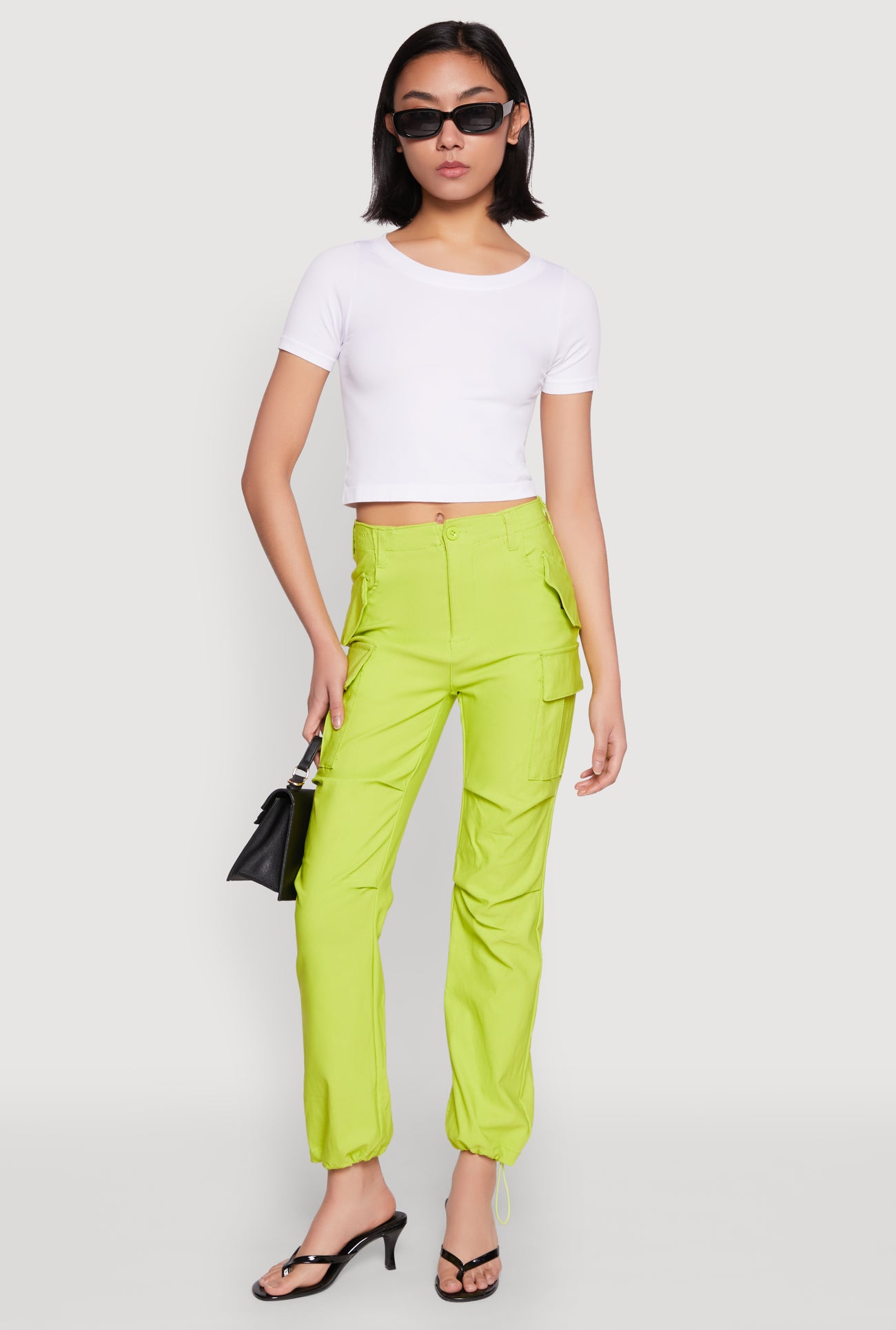 3074056576017035_001