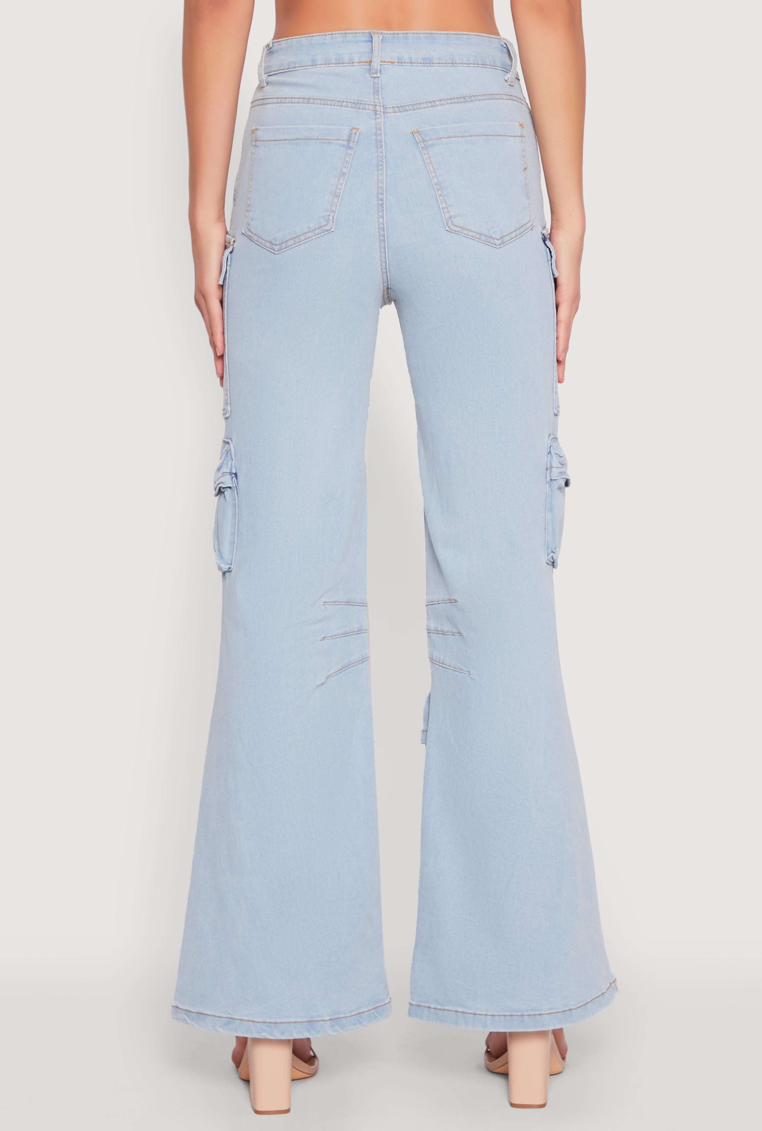 パンツ BASICKS flared wash organic dusty denim BASICKS flared wash organic dusty denim
