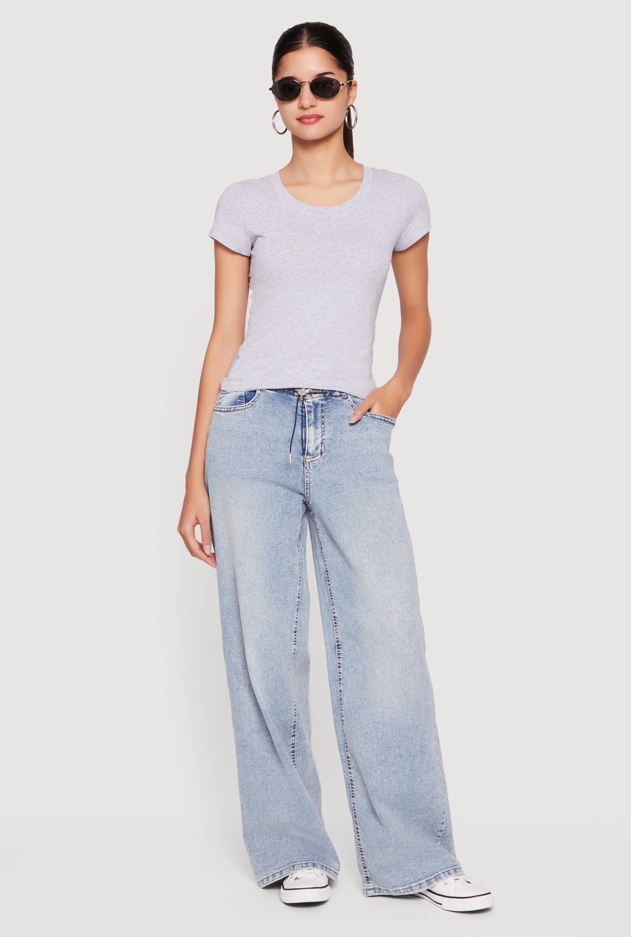 3074077133376402_002