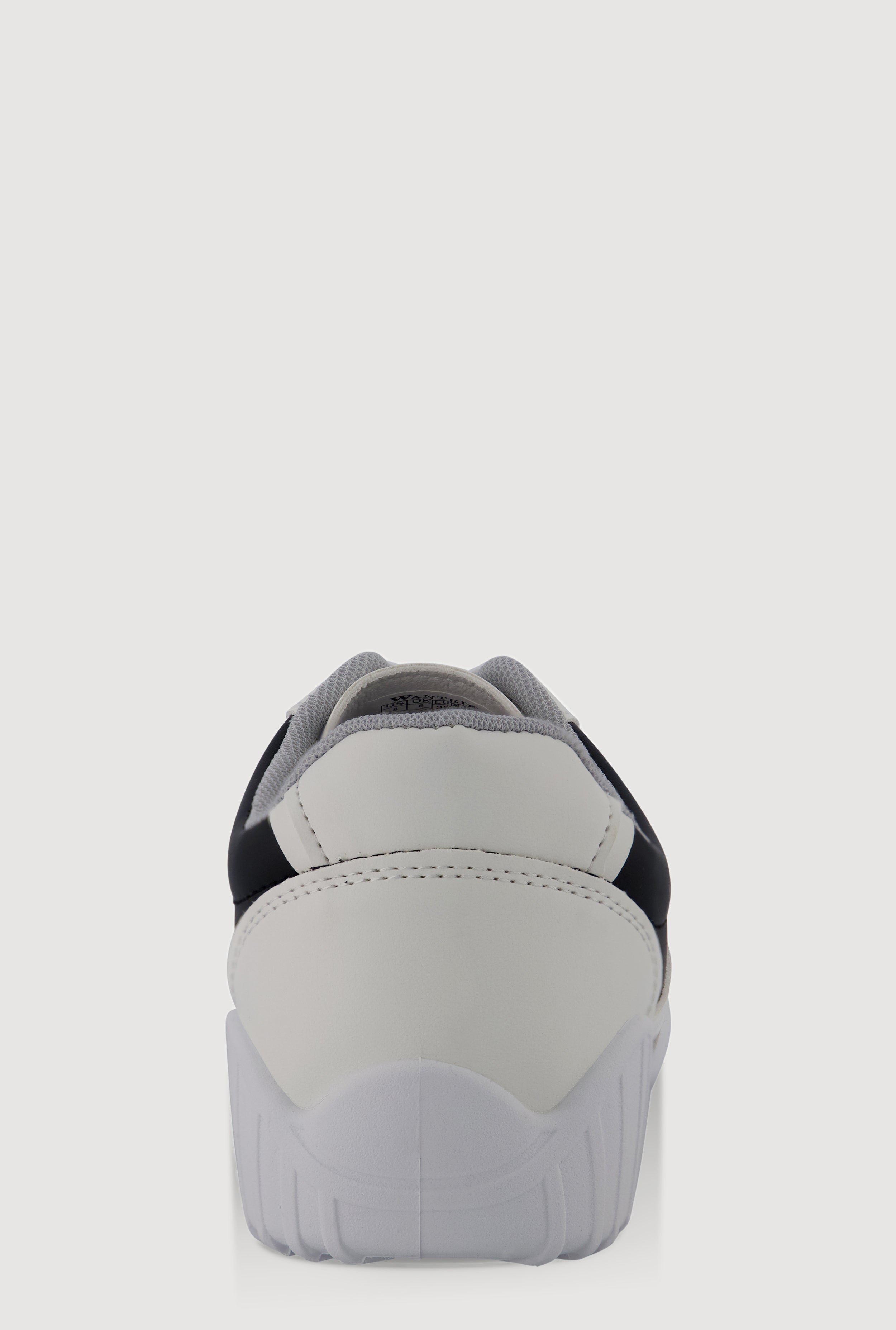 ⁂Stylishデザイナーズ⁂ Stylish Lace-Up Sneakers with Round Toe