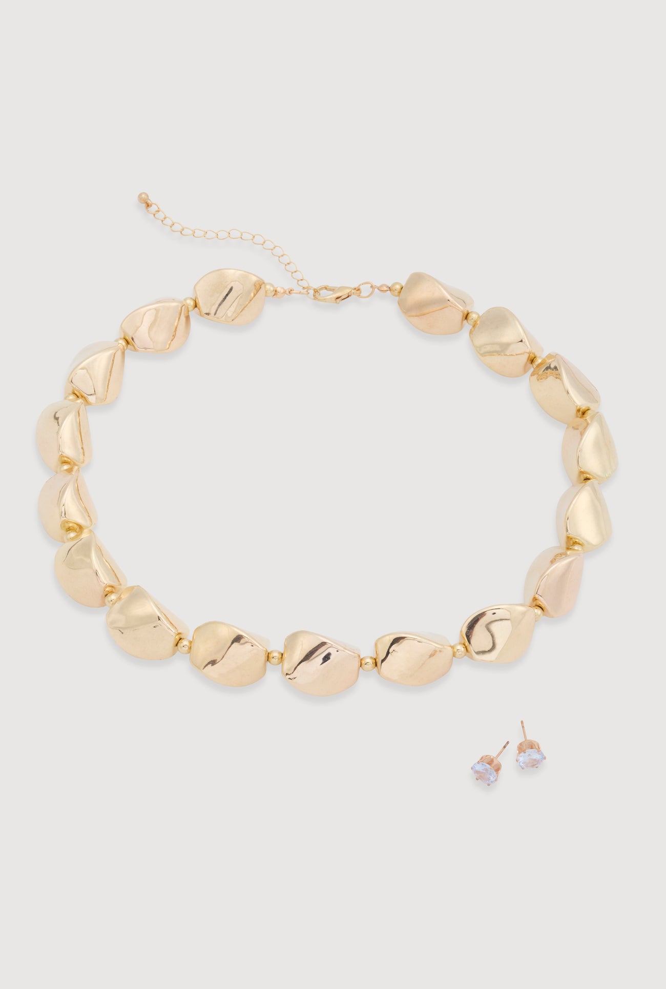 3123057696272072_001