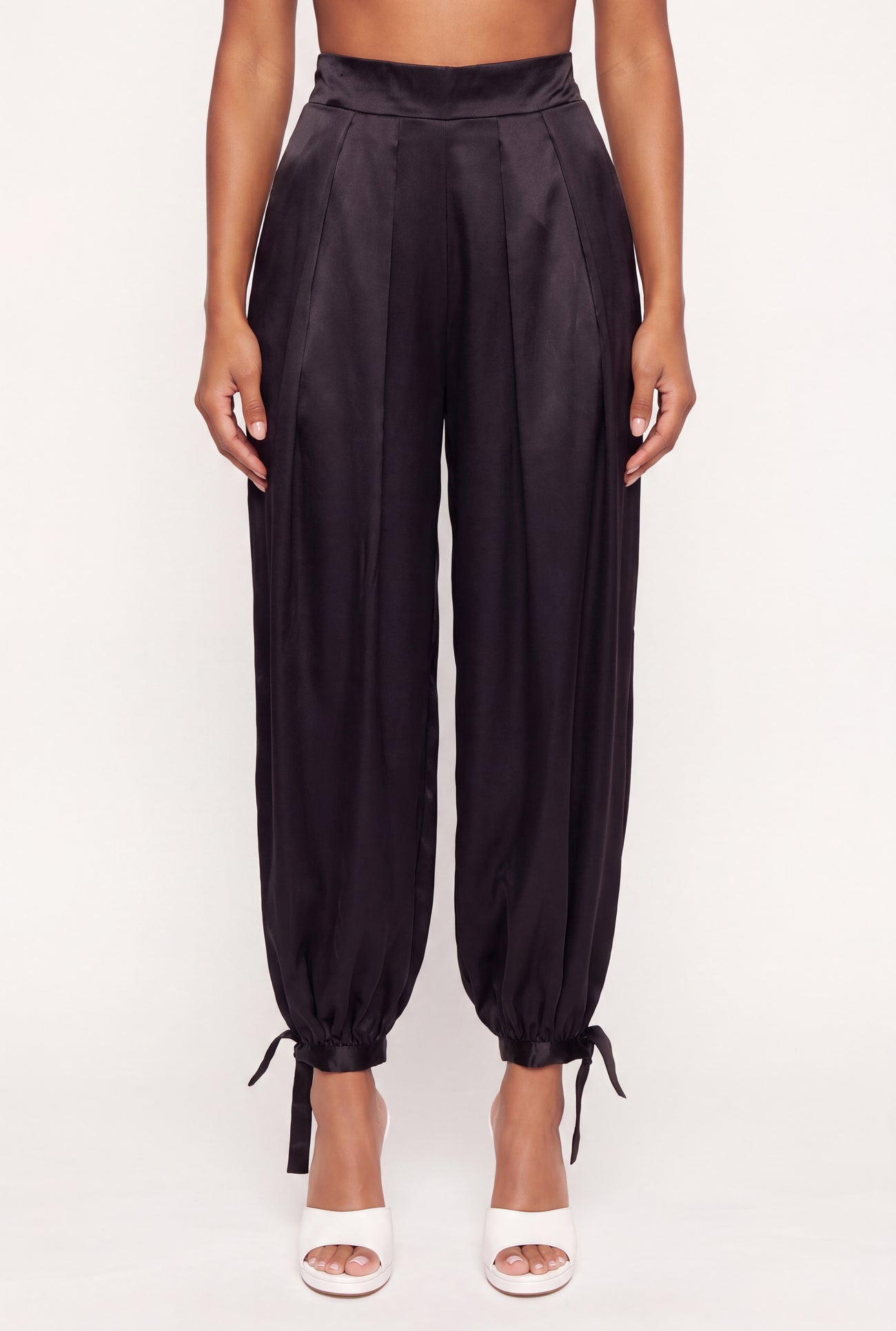 3407056578439001_003