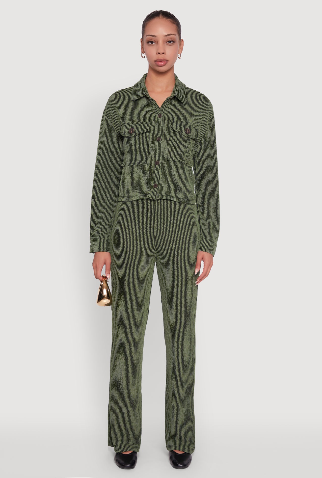 3413058752346032_002