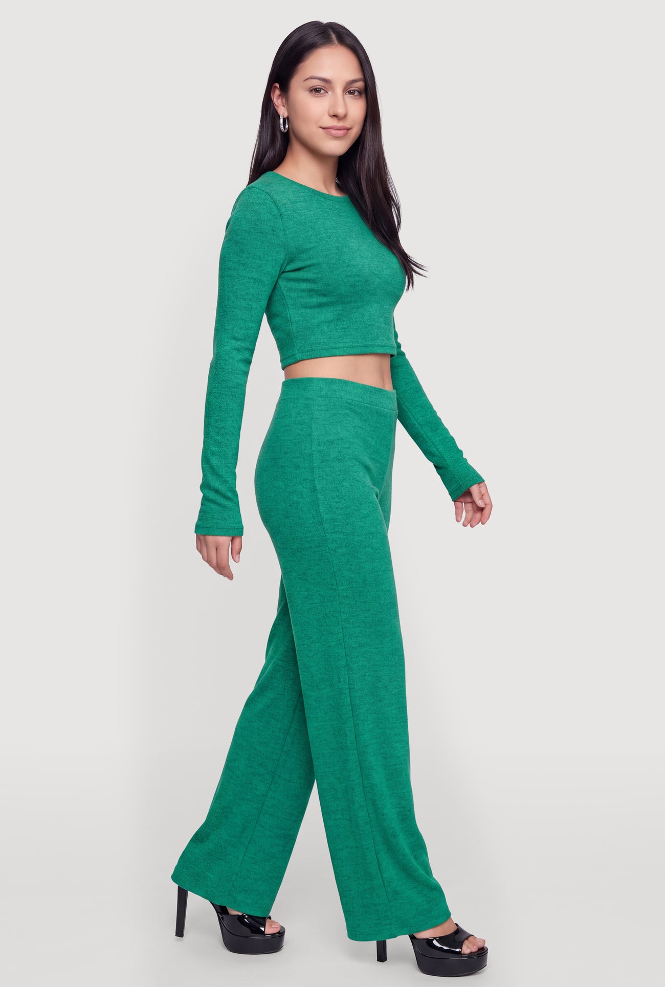 3413064724606037_003