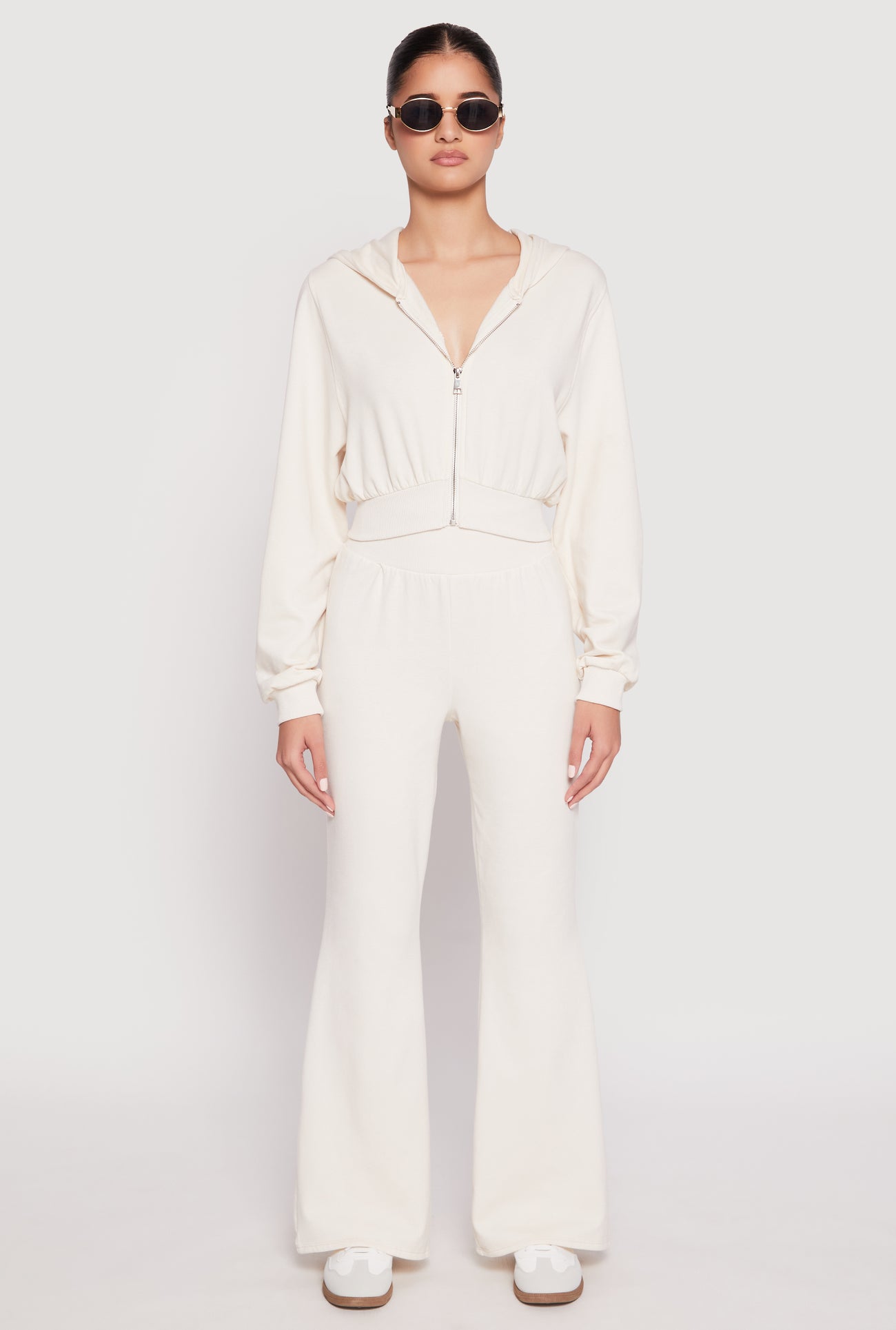 3413069393003016_001