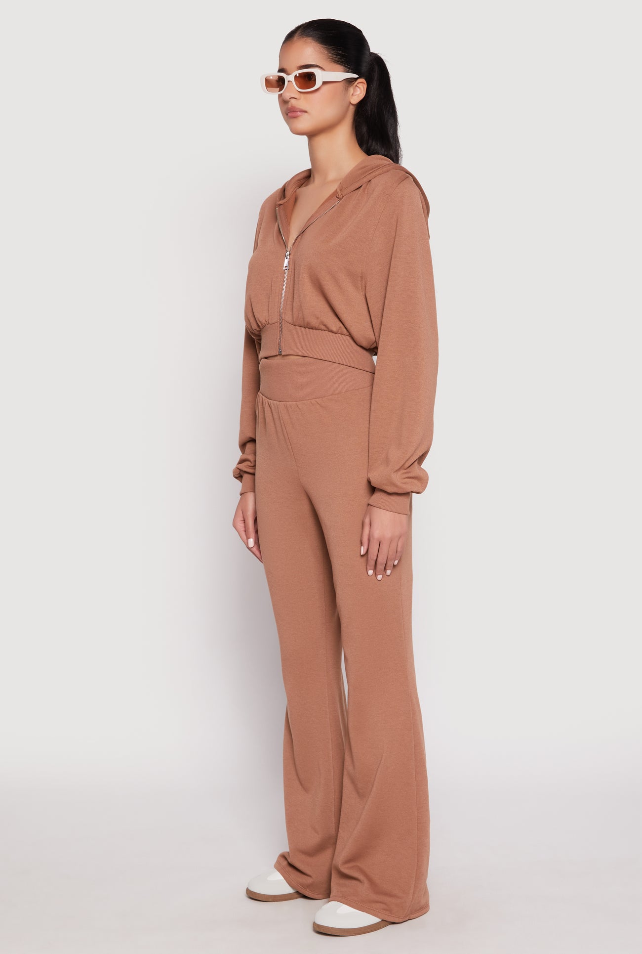 3413069393004325_003