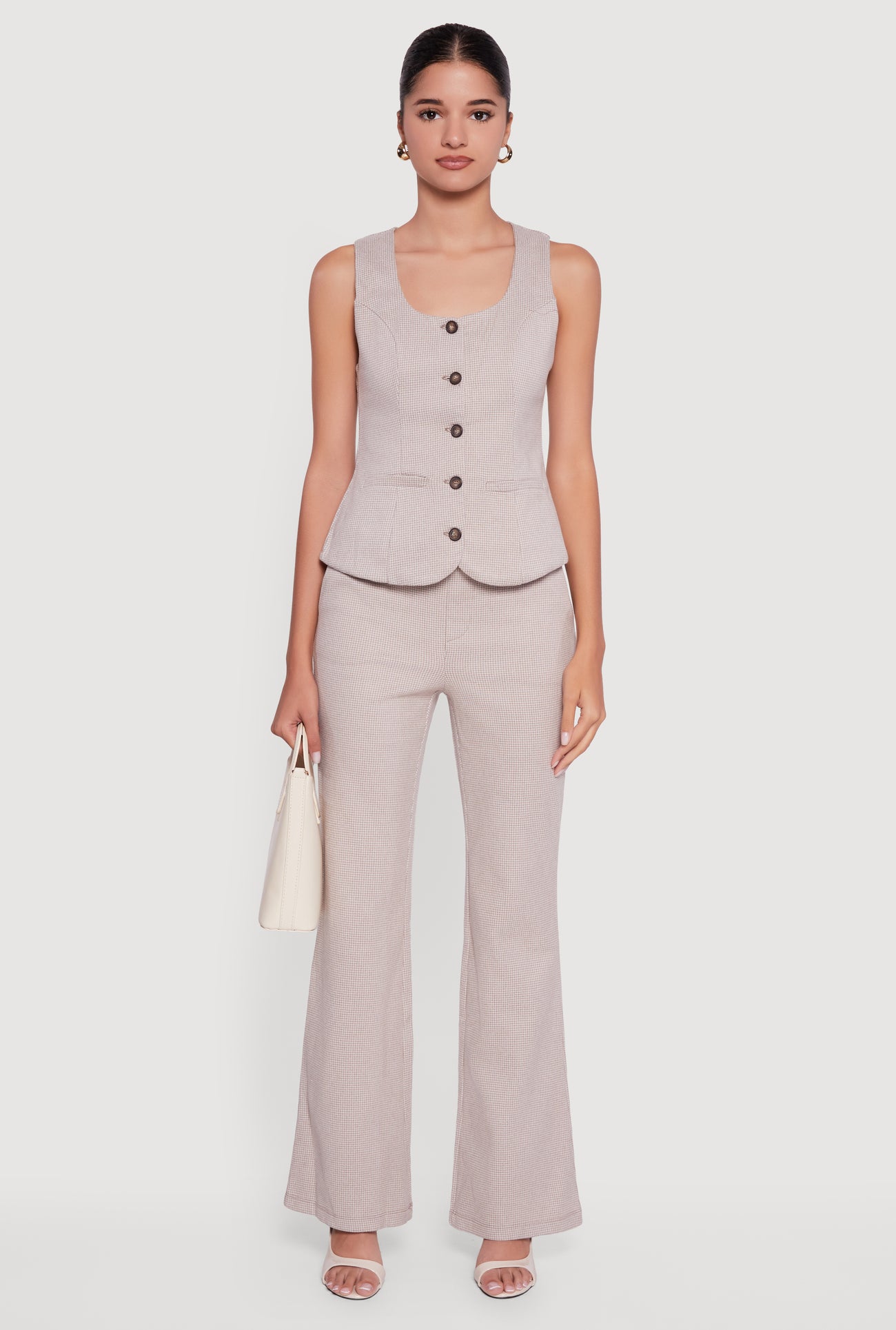 3413069393972016_003