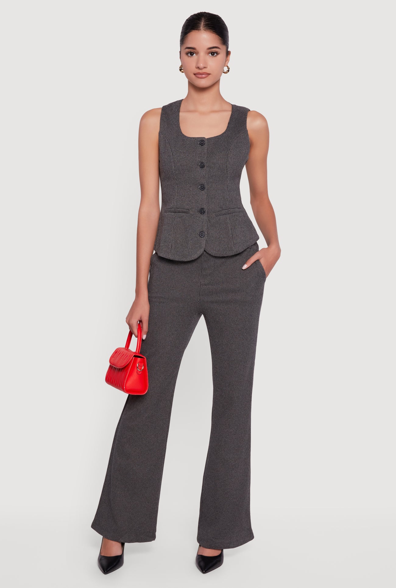 3413069393973003_001