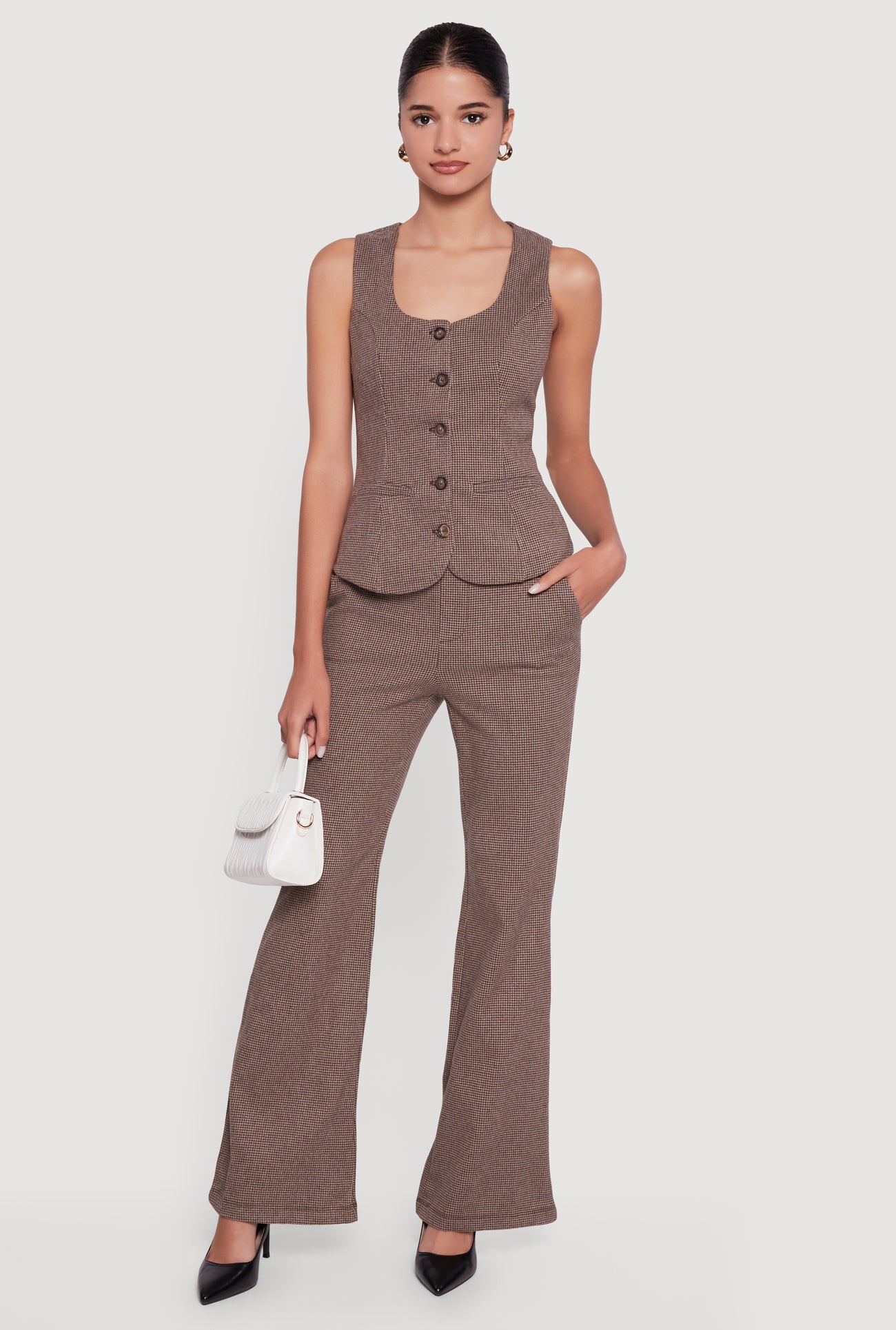 3413069393973020_001