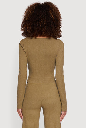 3413069393993032_006