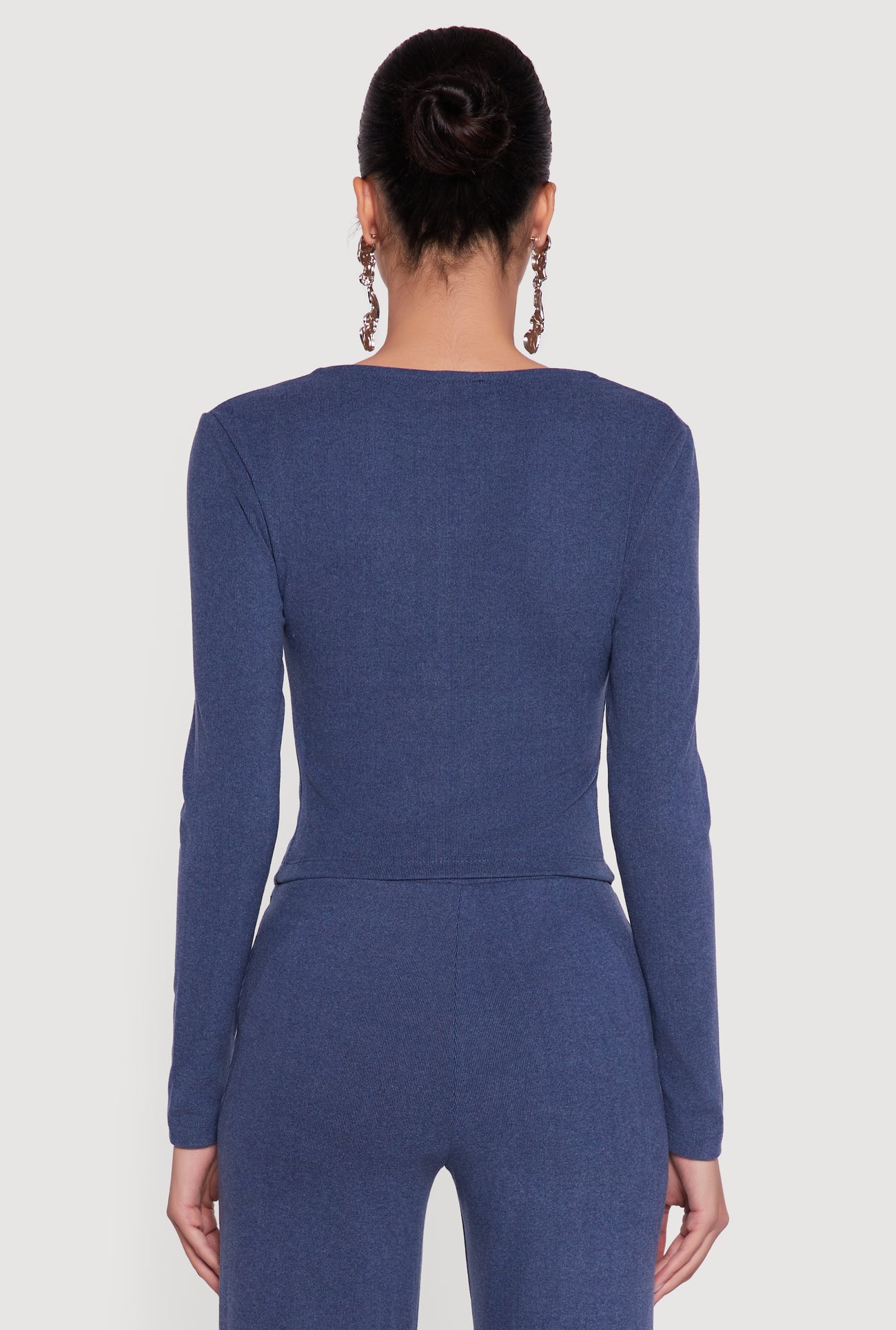 3413069393993105_006