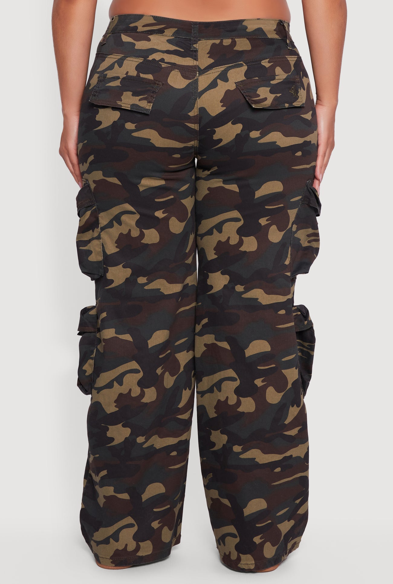Plus Size Camouflage Print Wide Leg Cargo Pants