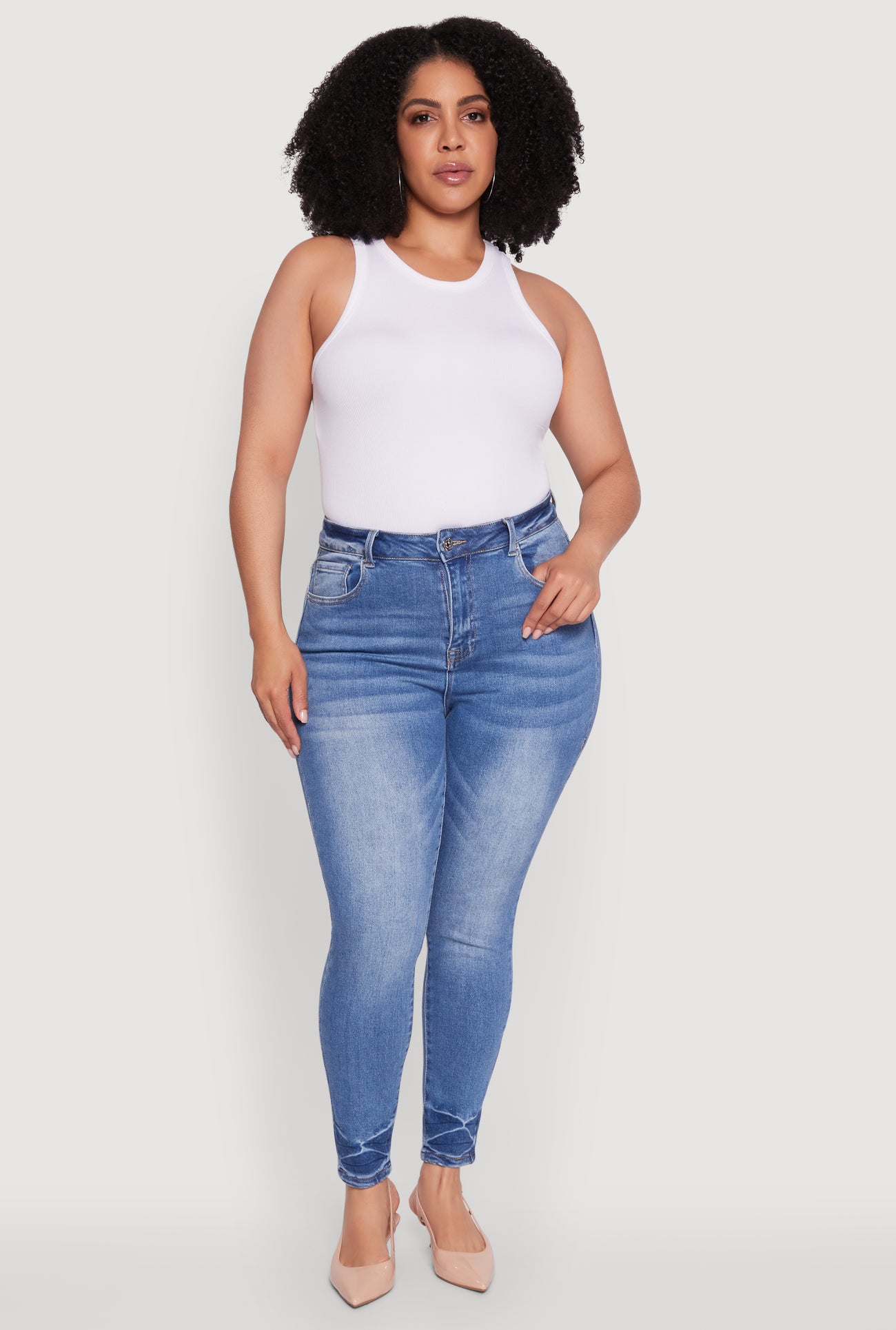 3870071610329404_001