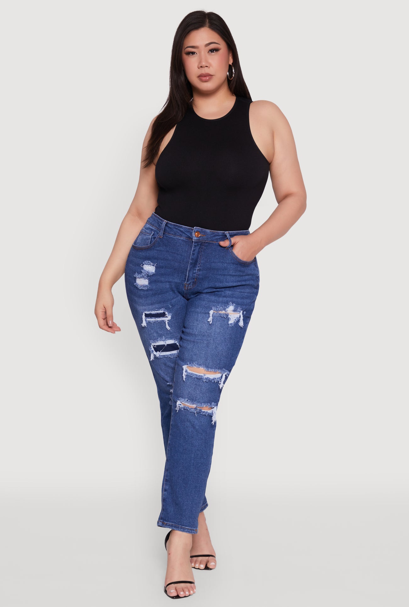 3870071612570408_001