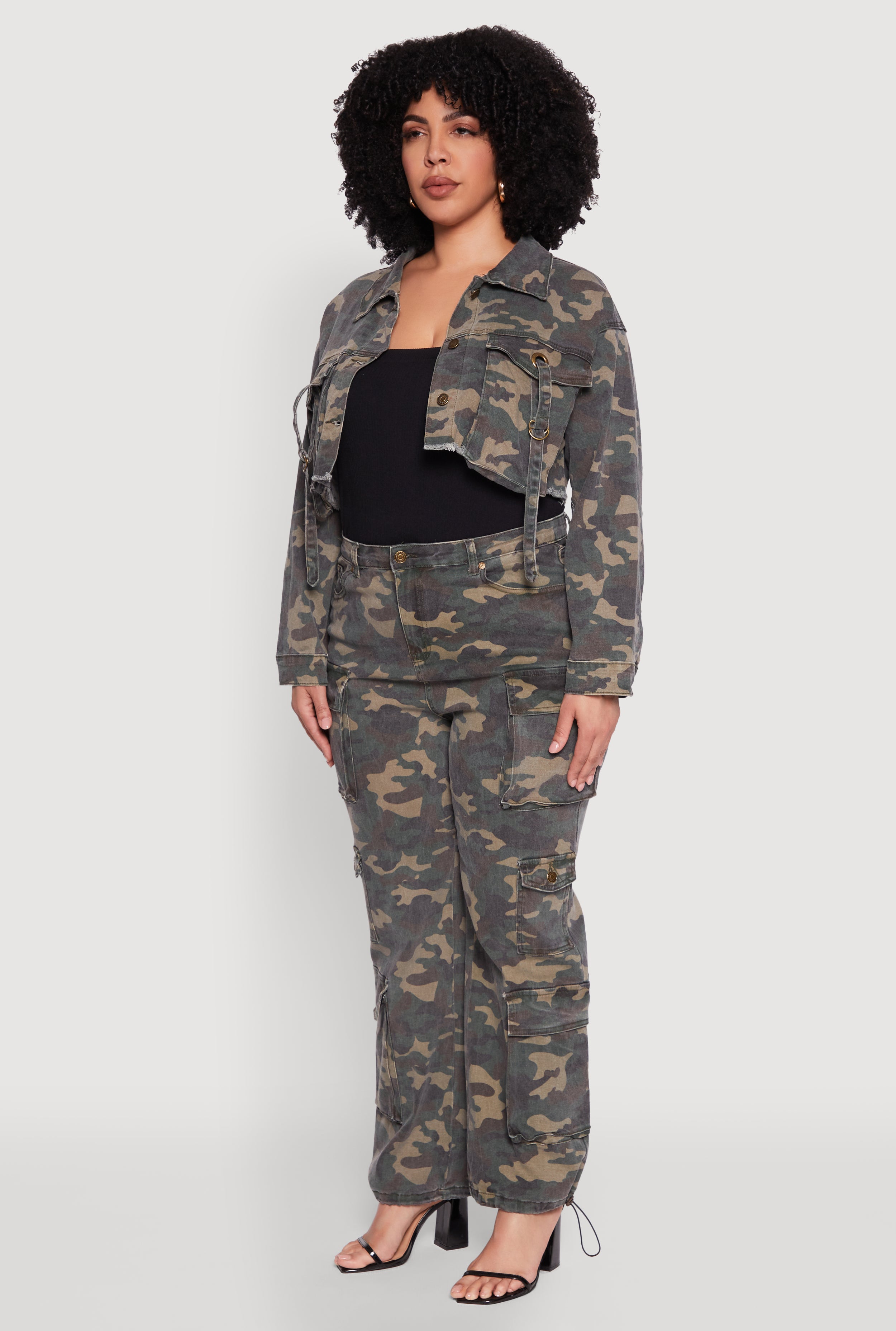 【NO ONE ELSE】★送料・関税込★Camouflage Crop Jacket Plus Size Camouflage Cropped Cargo Jacket