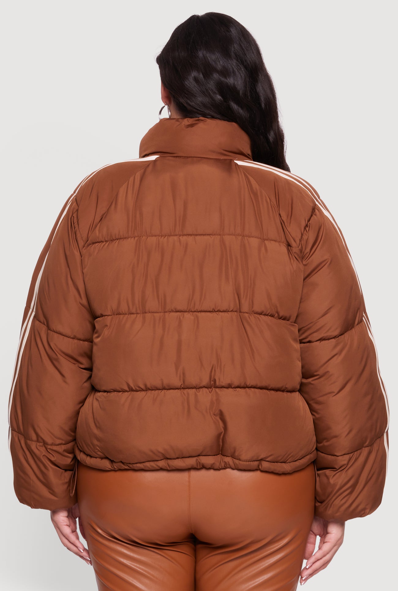 3886077660139020_006