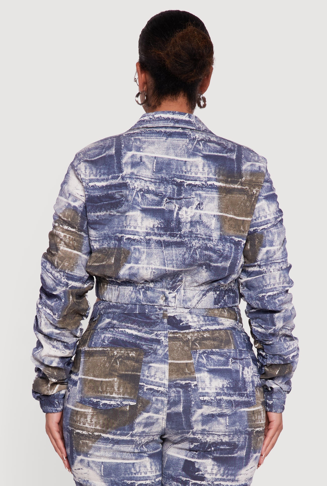 3927056575672105_006