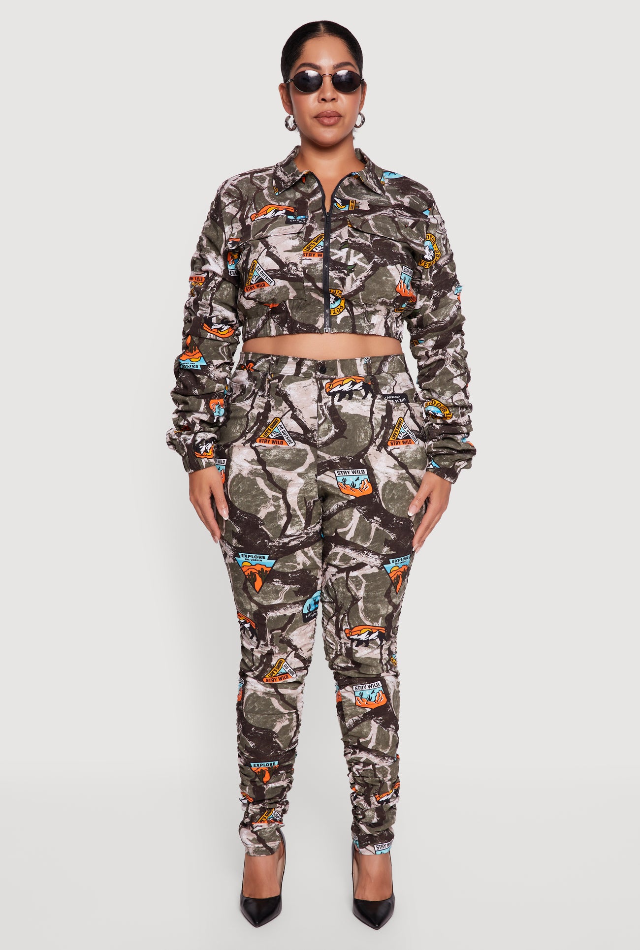 3927056575673030_002