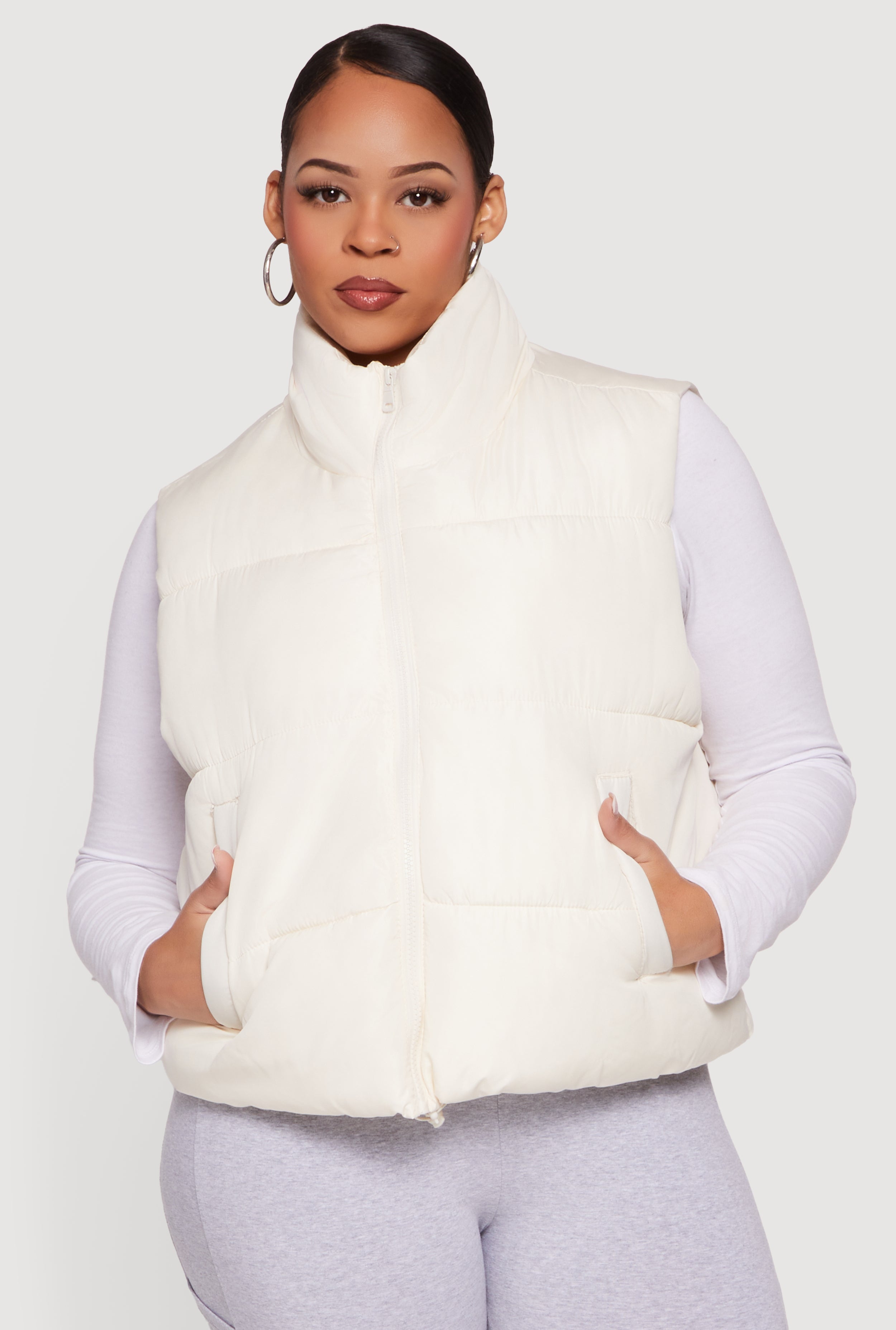 ANEWGOLF☆Ｍサイズ☆ホワイト☆未使用に近い☆前ファスナーベスト Plus Size Almost Famous Zip Front Puffer Vest