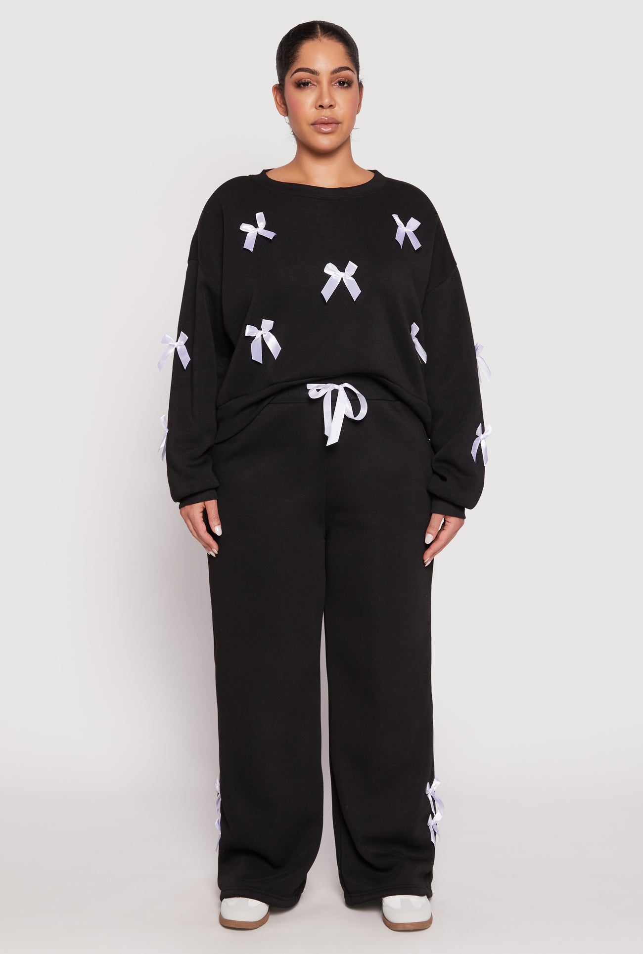 Plus Size Bow Detail Sweatshirt