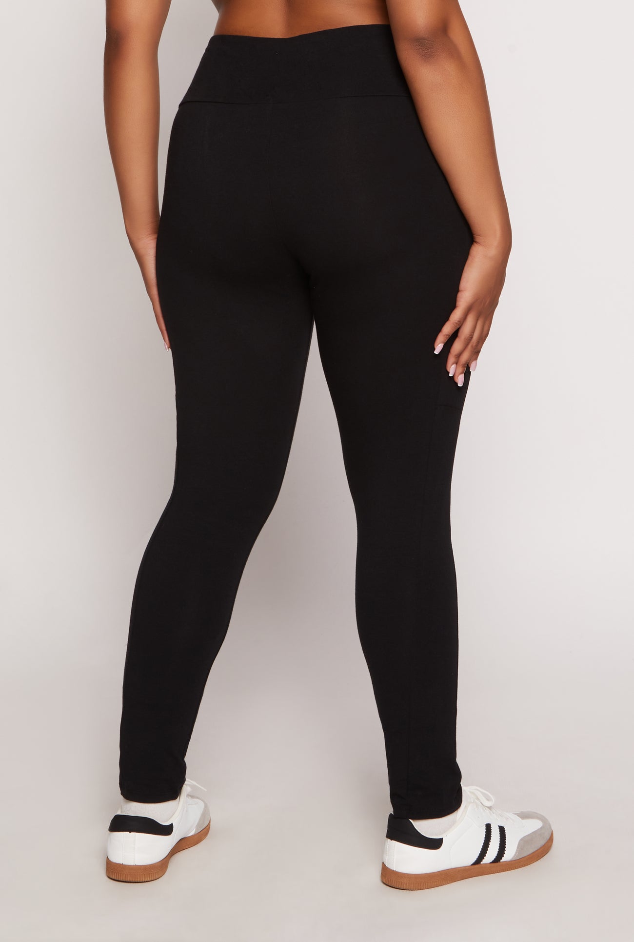 Plus Size Solid High Waist Cell Phone Pocket Leggings