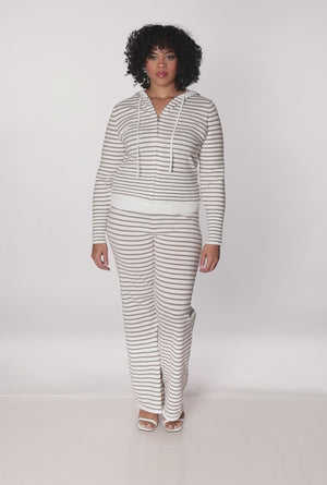 1927077133783011_100